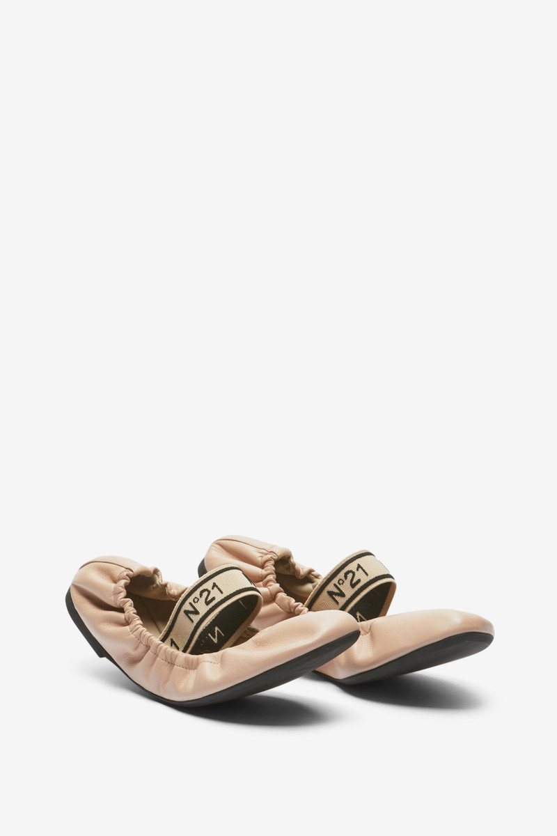 N°21 LEATHER BALLET PUMPS outlook