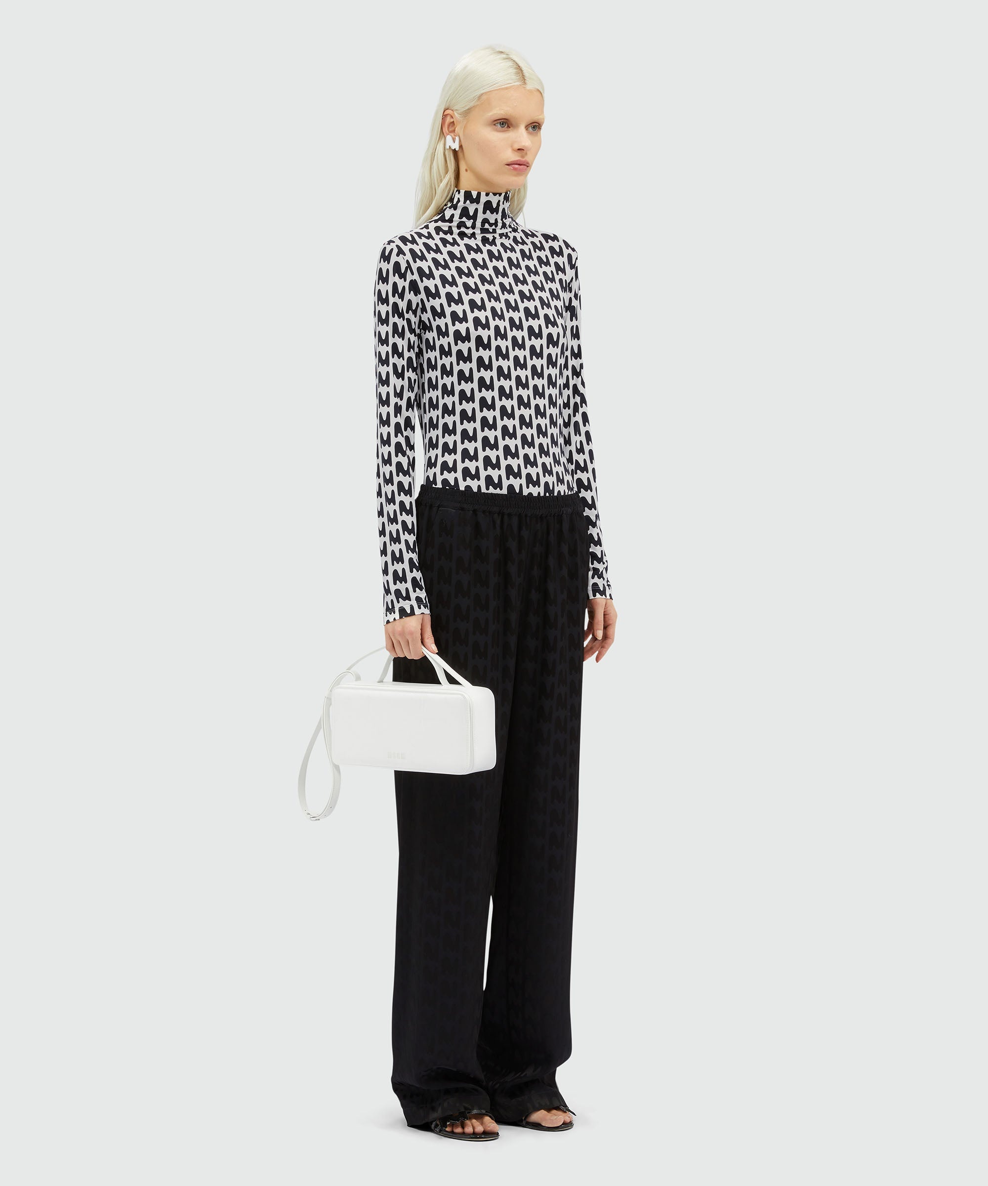 Straight pants with "TheMwave" motif - 4