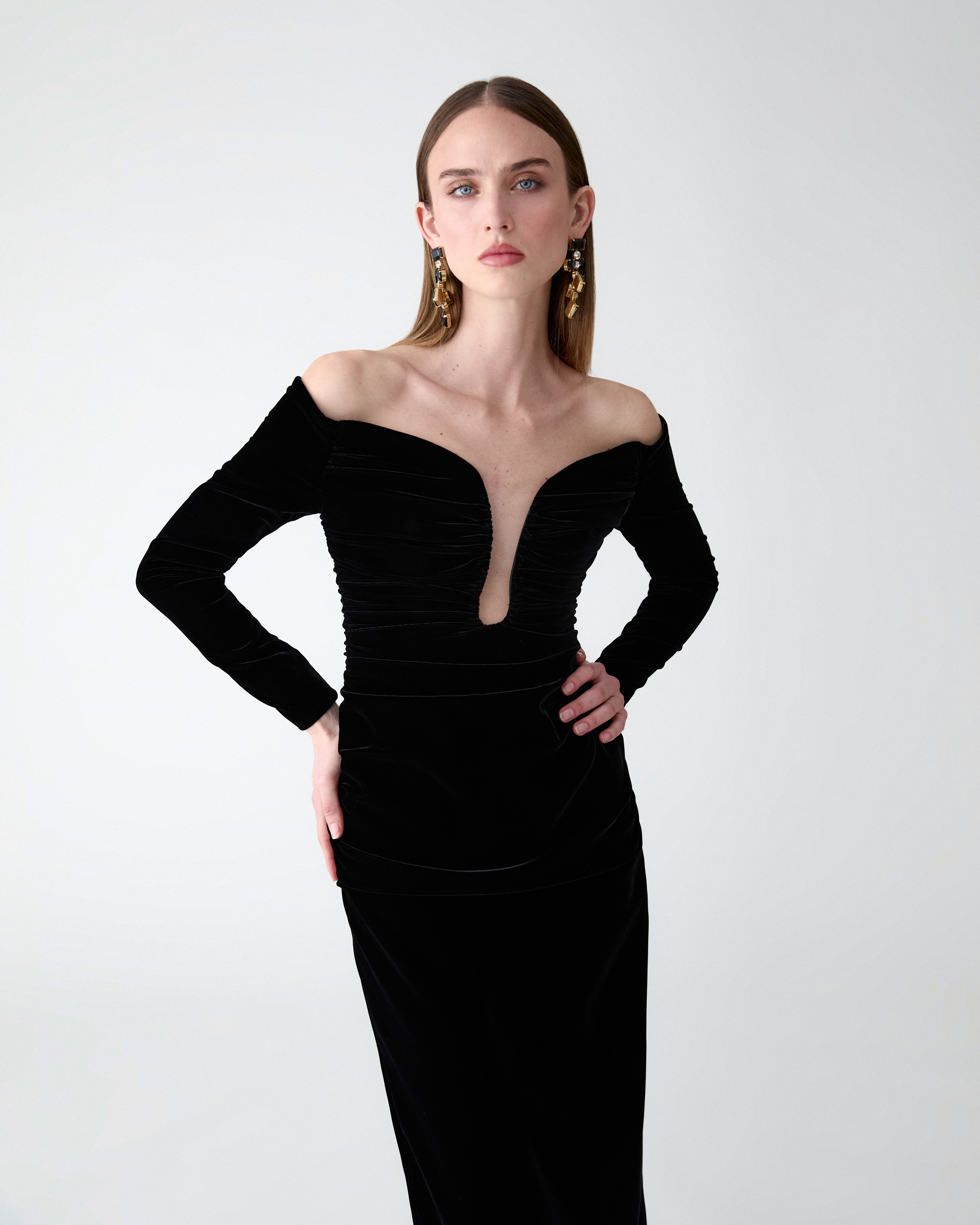 U-Neck Velvet Midi Dress - 4
