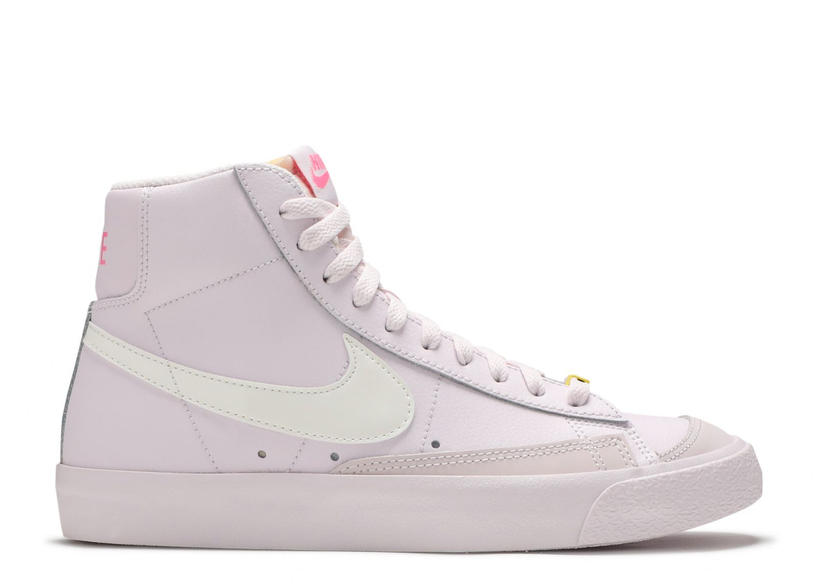 WMNS BLAZER MID 77 'DIGITAL PINK' - 1