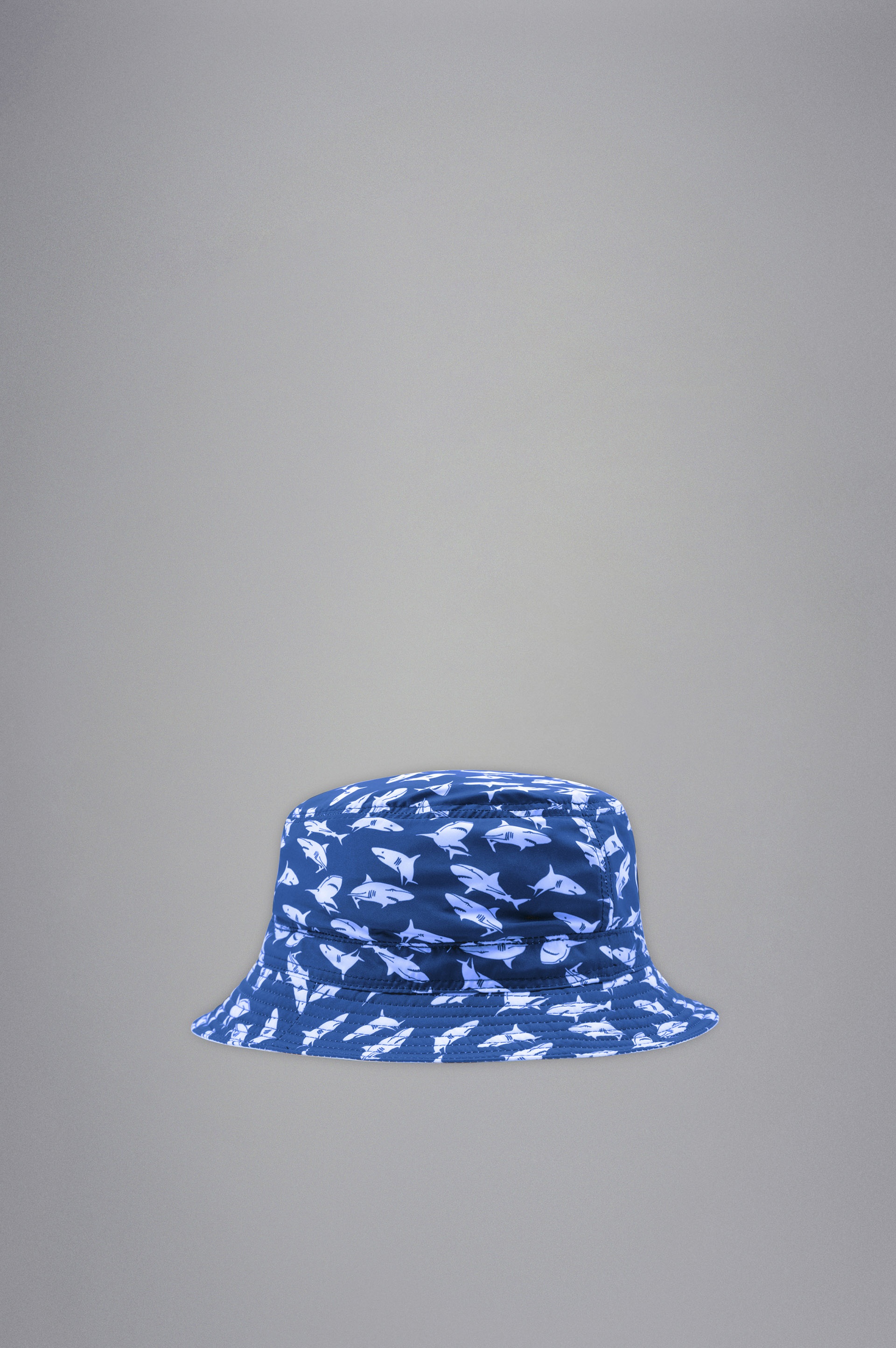 BUCKET WITH SHARK PRINT - 2