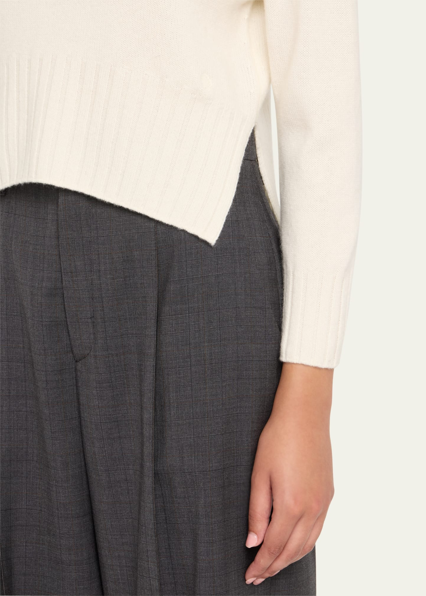 Mora Cashmere Crop Crewneck Sweater - 5