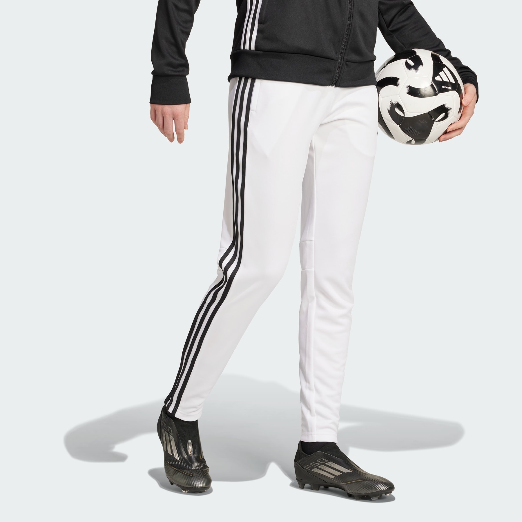 Tiro 25 Essentials Training Pants - 4
