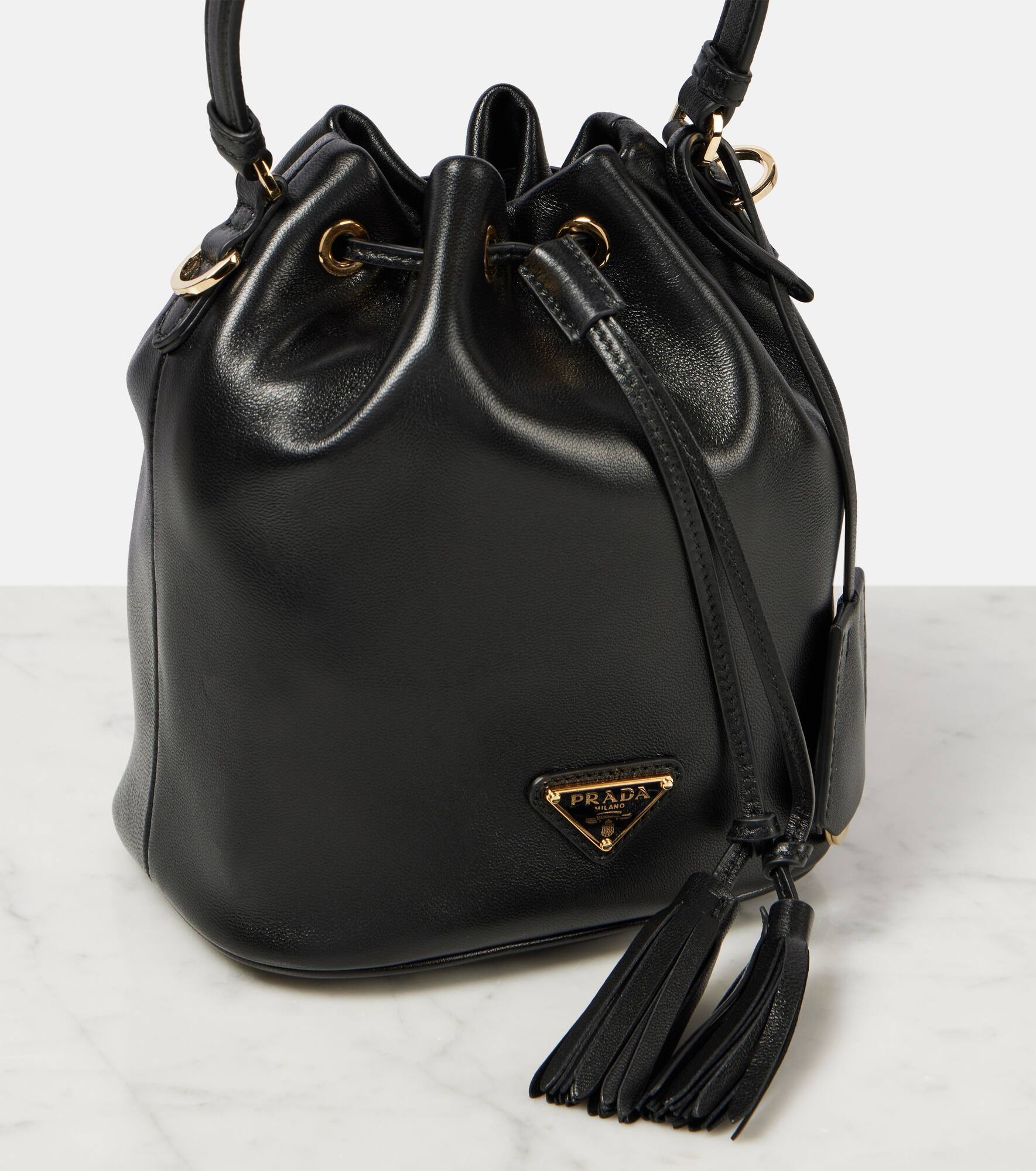Small leather bucket bag - 6
