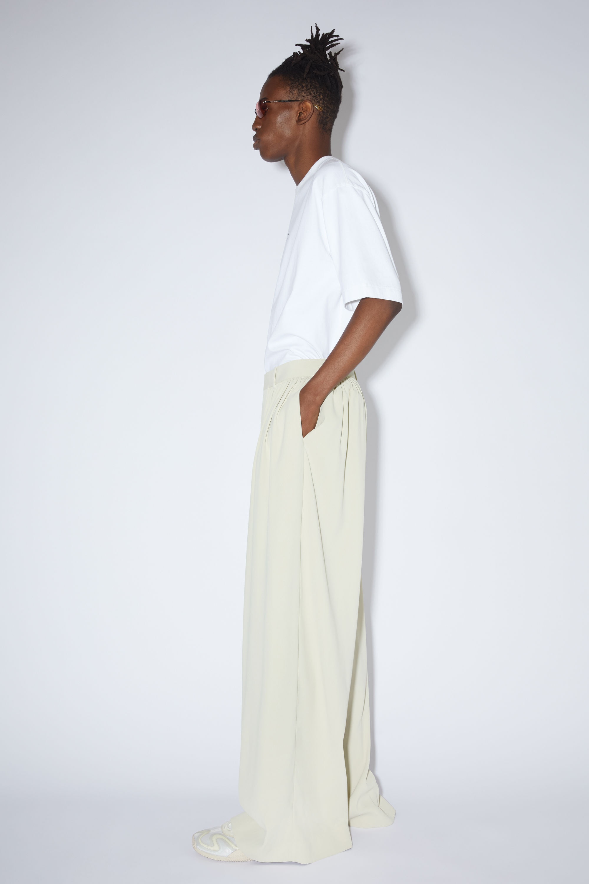 Gathered trousers - Milk white - 4