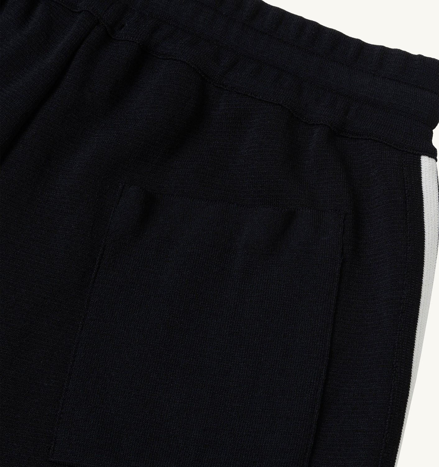 KNIT EMBROIDERED LOGO SHORT WOMAN - 6