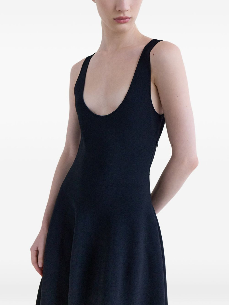 Lili sleeveless midi dress 4