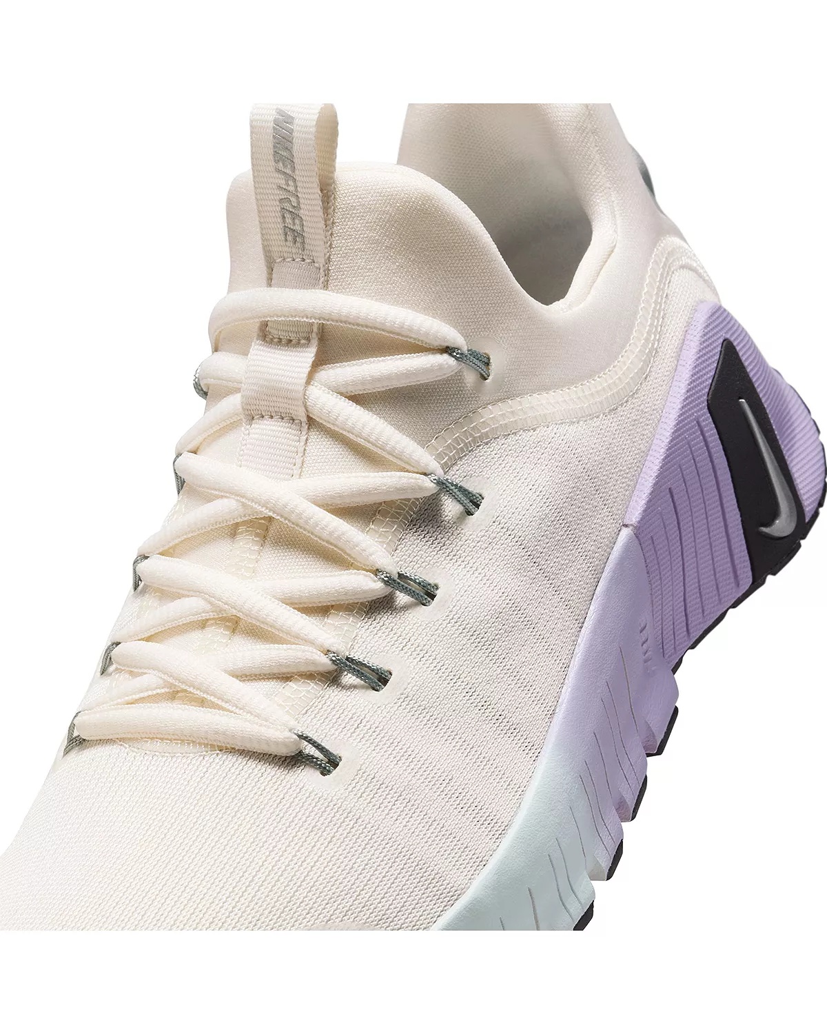 Women's Free Metcon 6 Sneakers - 6