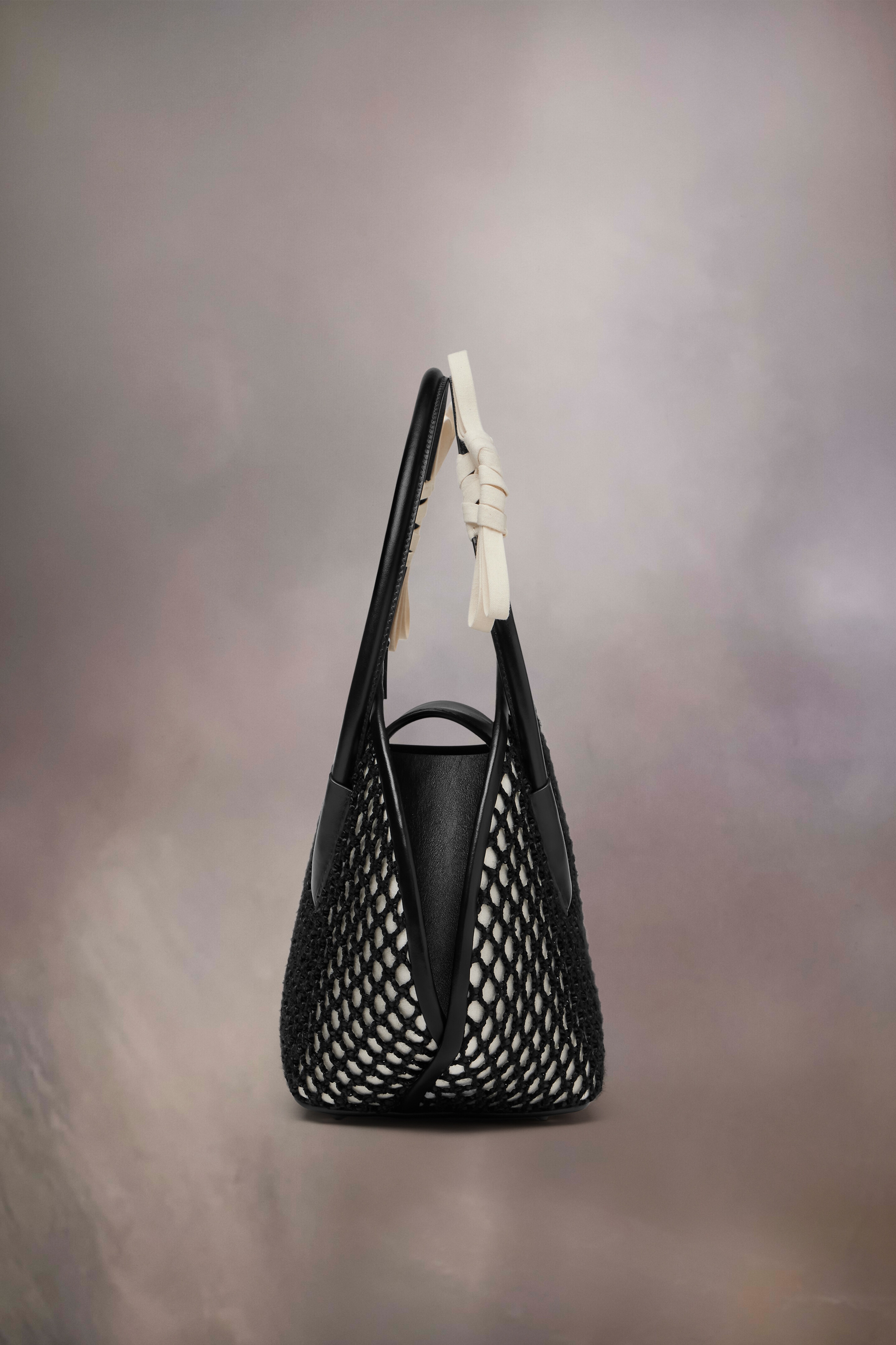 【送料&関税込】Maison Margiela Fortune Bag Small - Unisex Maison Margiela Fortune bag small | REVERSIBLE