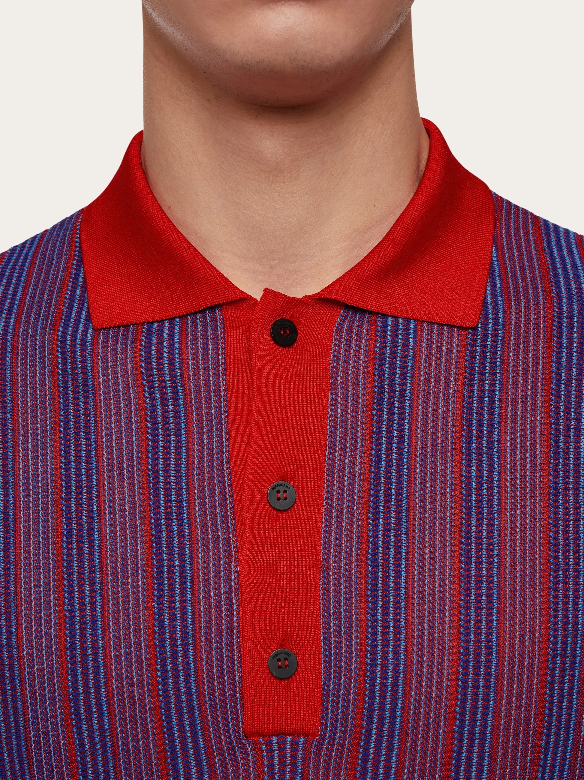 Polo with vertical stripes - 4