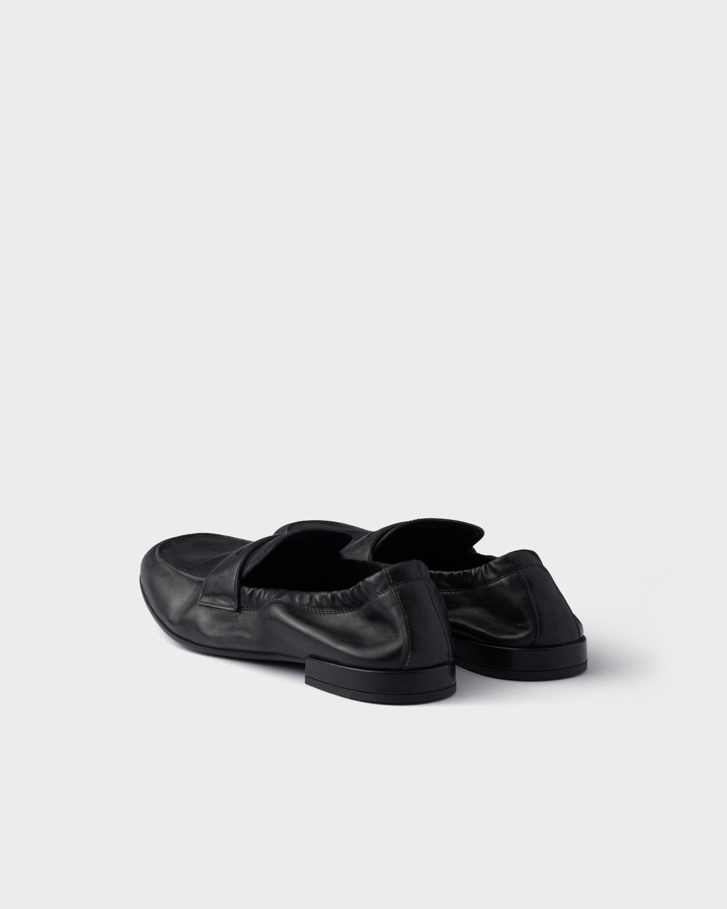 Shuffle antiqued leather loafers - 4
