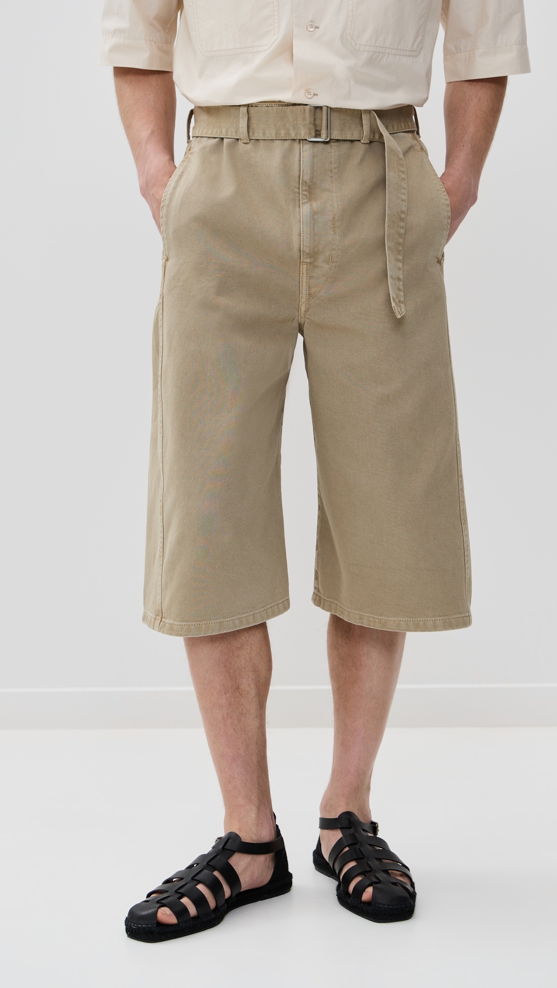 Twisted Shorts 14.25" - 2