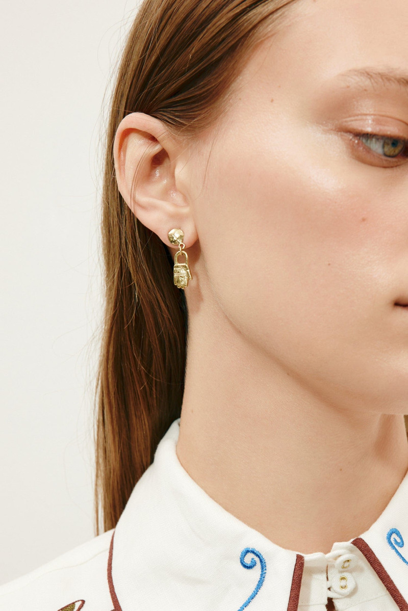 ALÉMAIS Le Jardin Mini Hand Drop Studs outlook