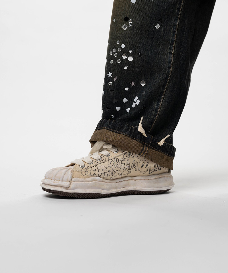 Embellished Sticker Denim Pants 14