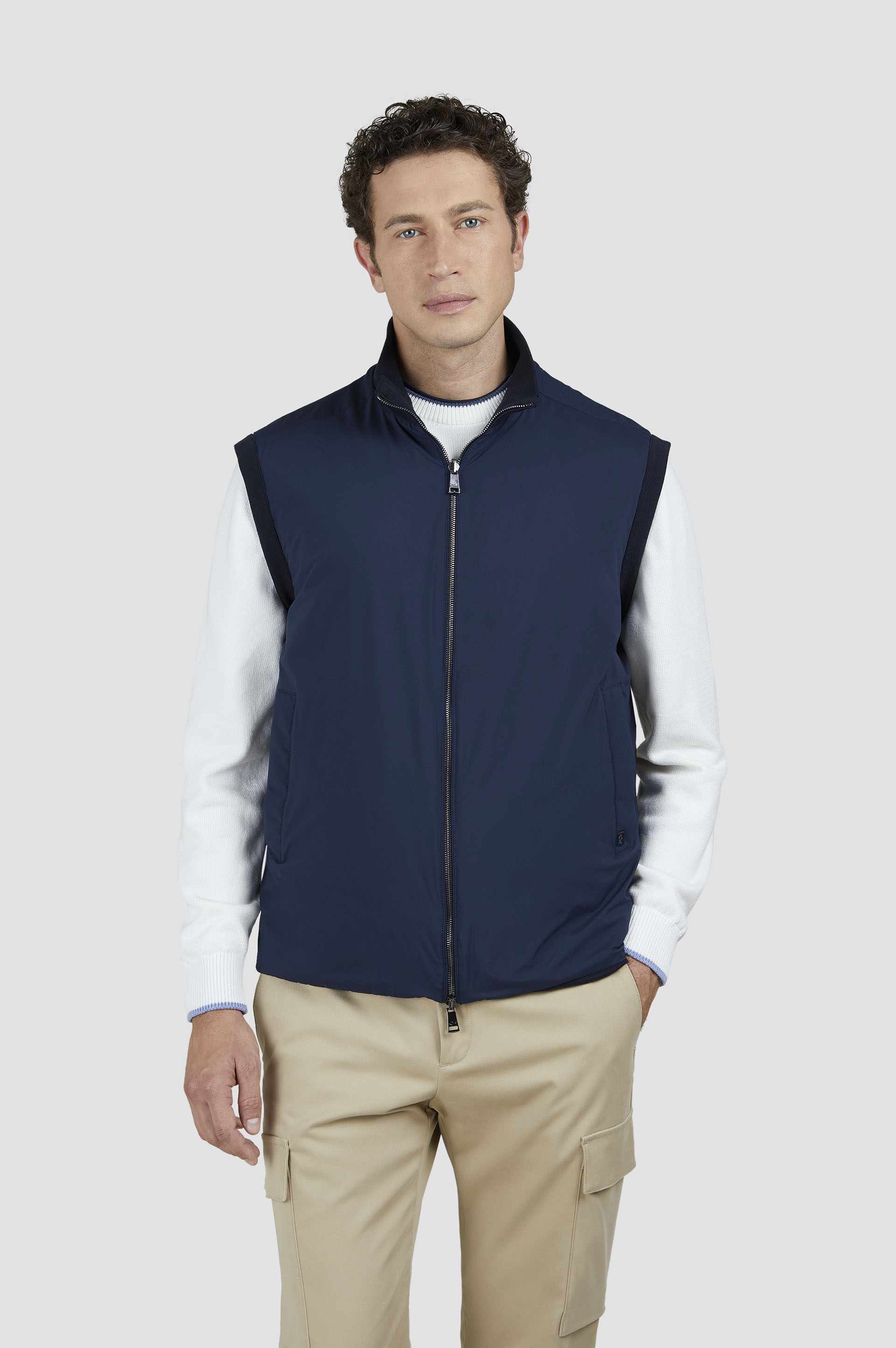 REVERSIBLE VEST IN COTTON, SILK, AND TYPHOON® PLATINUM - 5