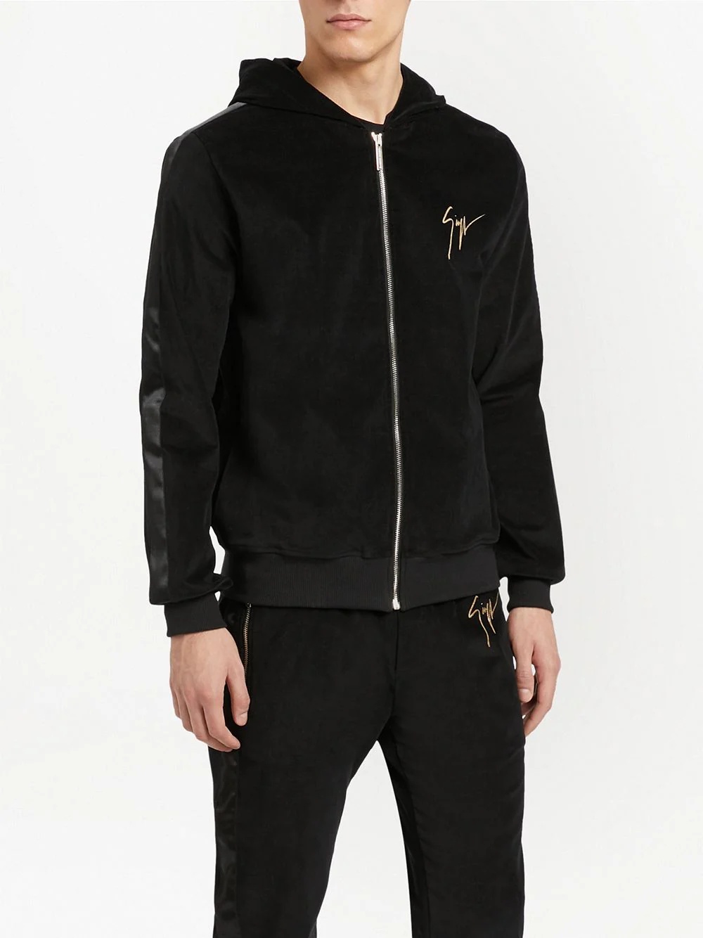 LR-08 logo-embroidered velvet hoodie - 3