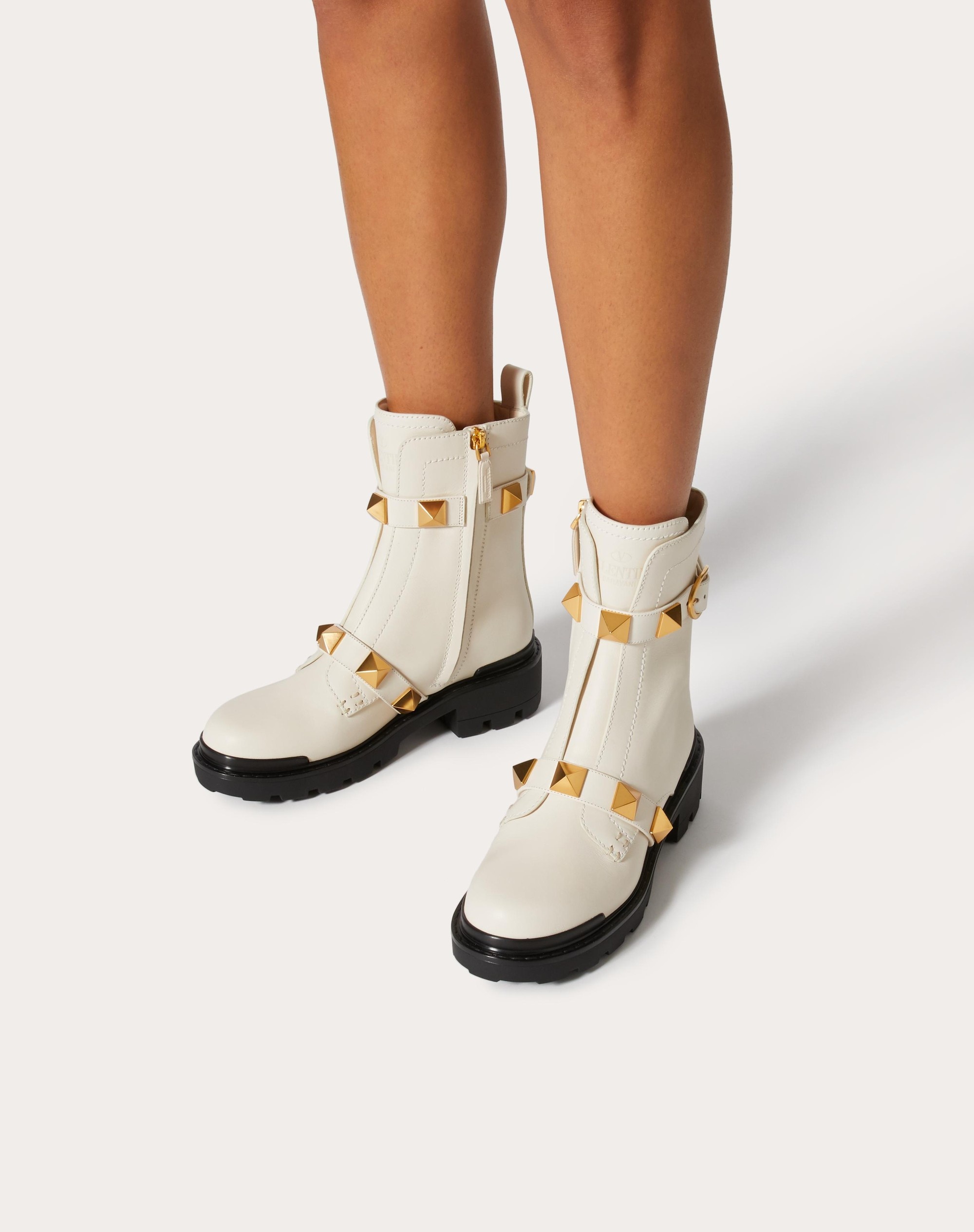 ROMAN STUD CALFSKIN COMBAT BOOT 40MM - 6