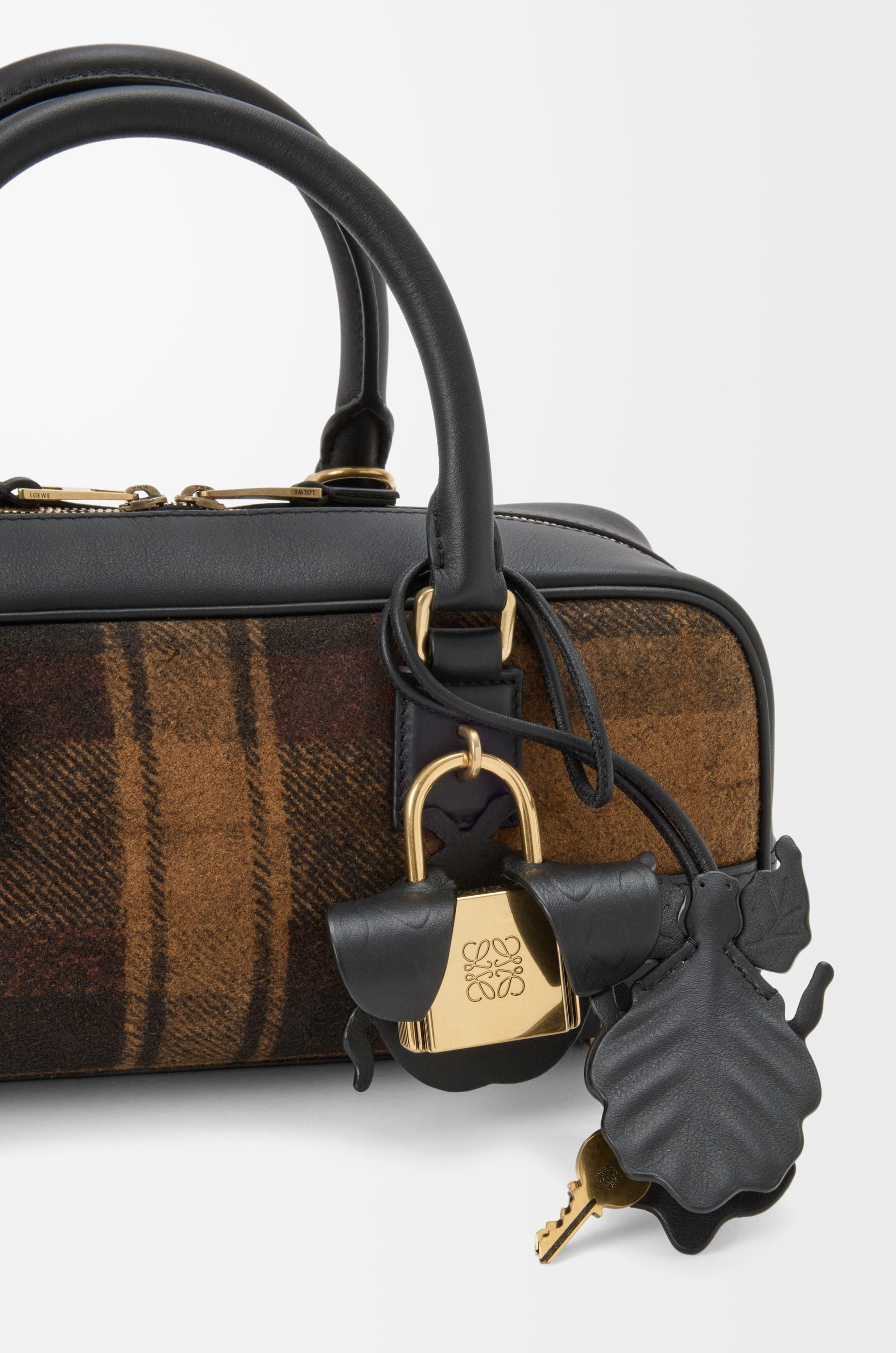 Amazona 23 cropped bag in tartan suede and nappa calfskin - 9