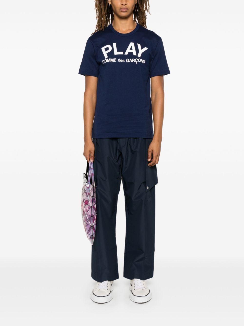 Tシャツ・カットソー PLAY COMME des GARCONS Unisex T-Shirt Printed Comme des Garçons PLAY logo-print T-shirt | REVERSIBLE