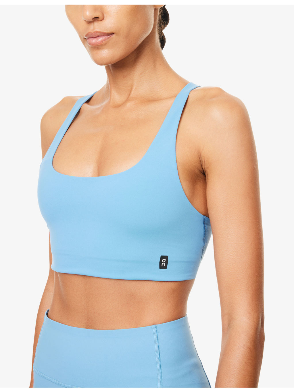 Studio Scoop-Neck Embossed-Logo Performance Bra - 5