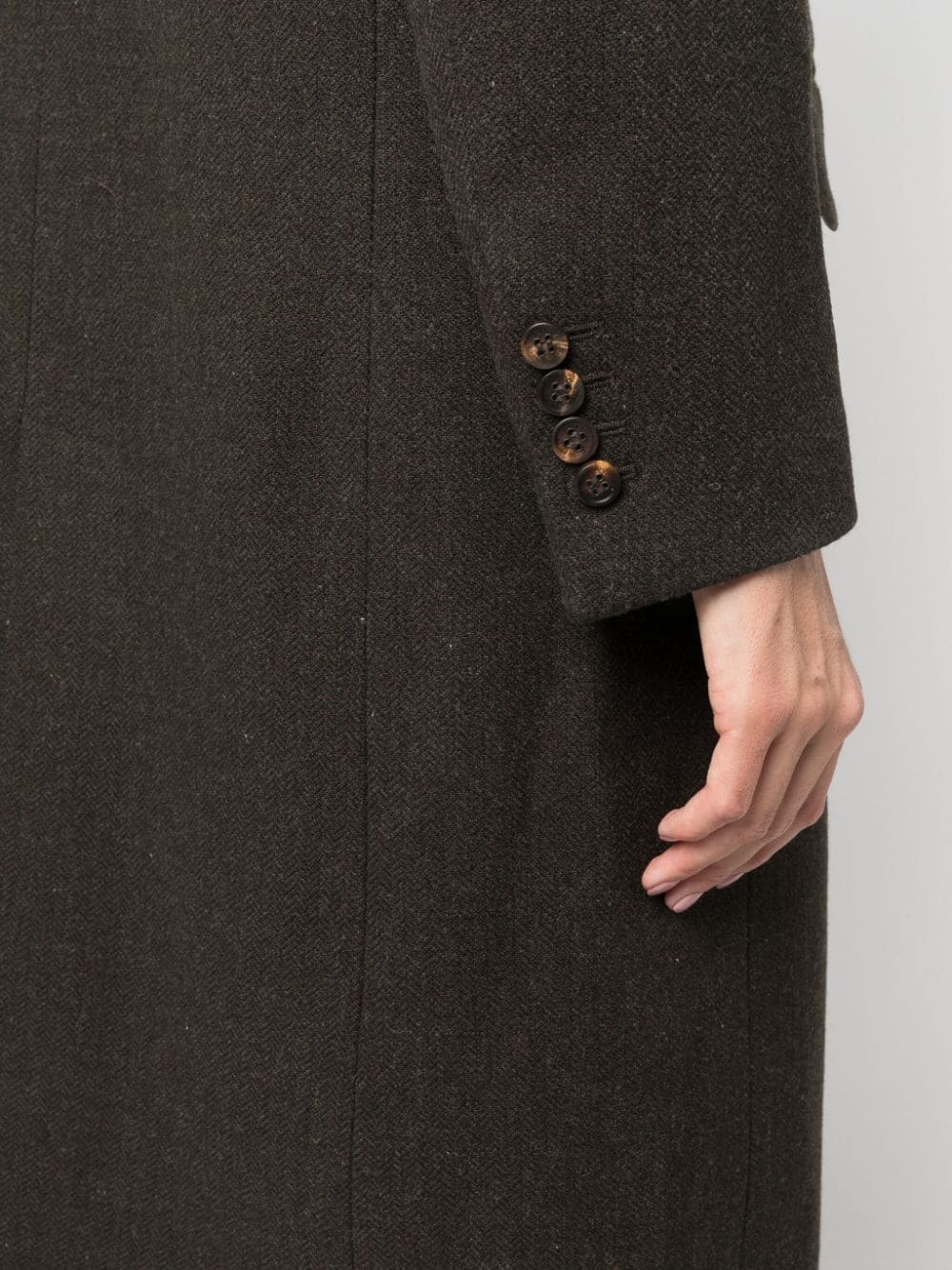 Women’s one-and-a-half-breasted coat in bark-colored wool