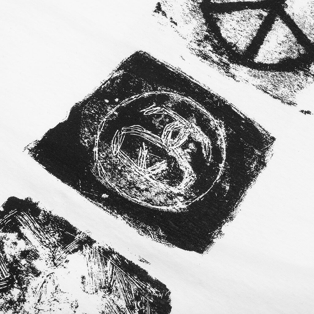 Stüssy MONO LS TEE - WHITE | feature | REVERSIBLE