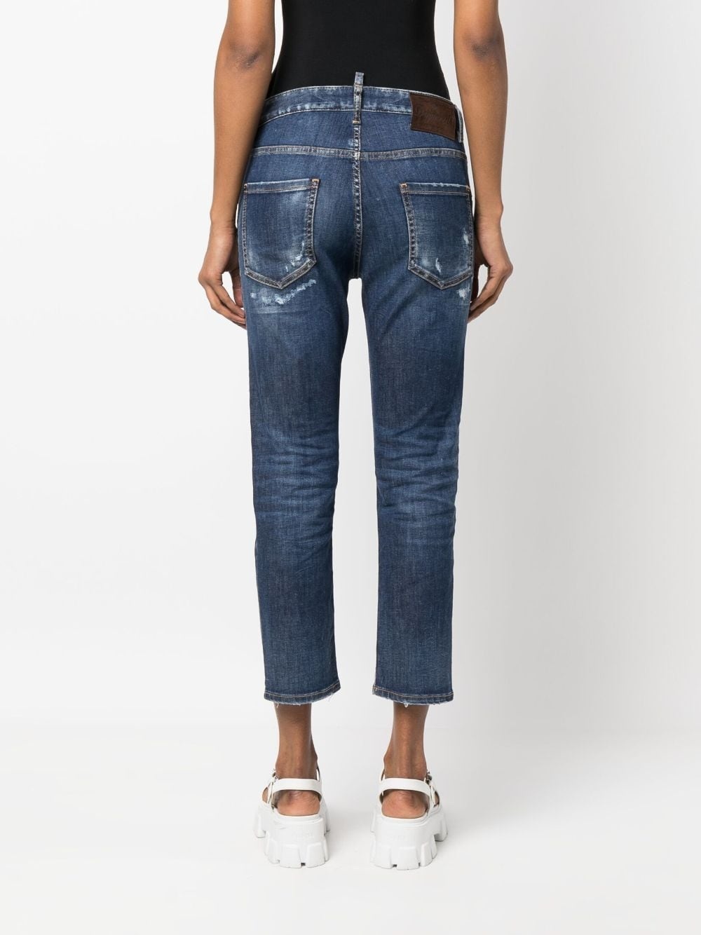 distressed logo-patch cropped jeans - 4