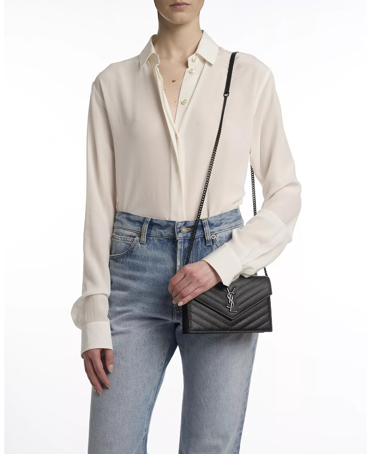 Cassandre Envelope Chain Wallet in Grain Leather - 3