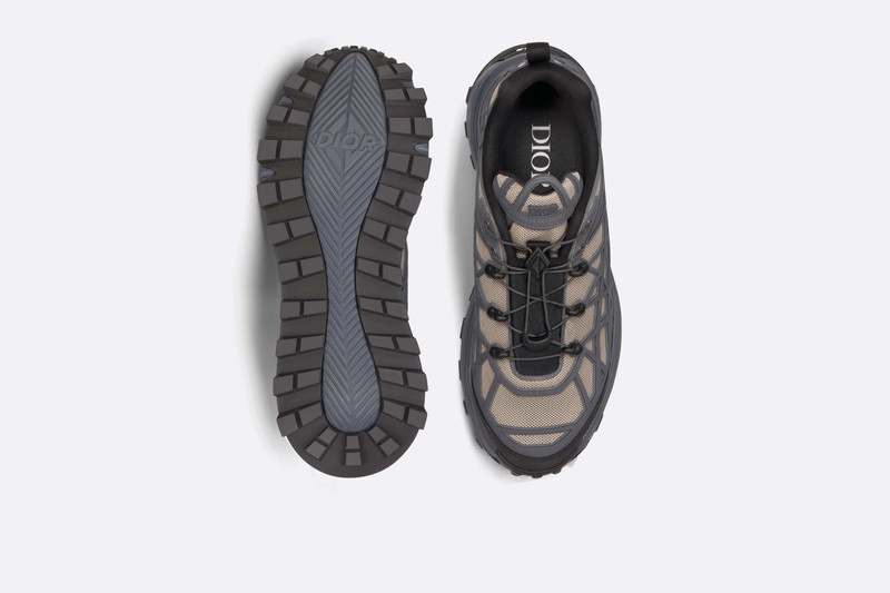 Dior B31 Runner Sneaker outlook