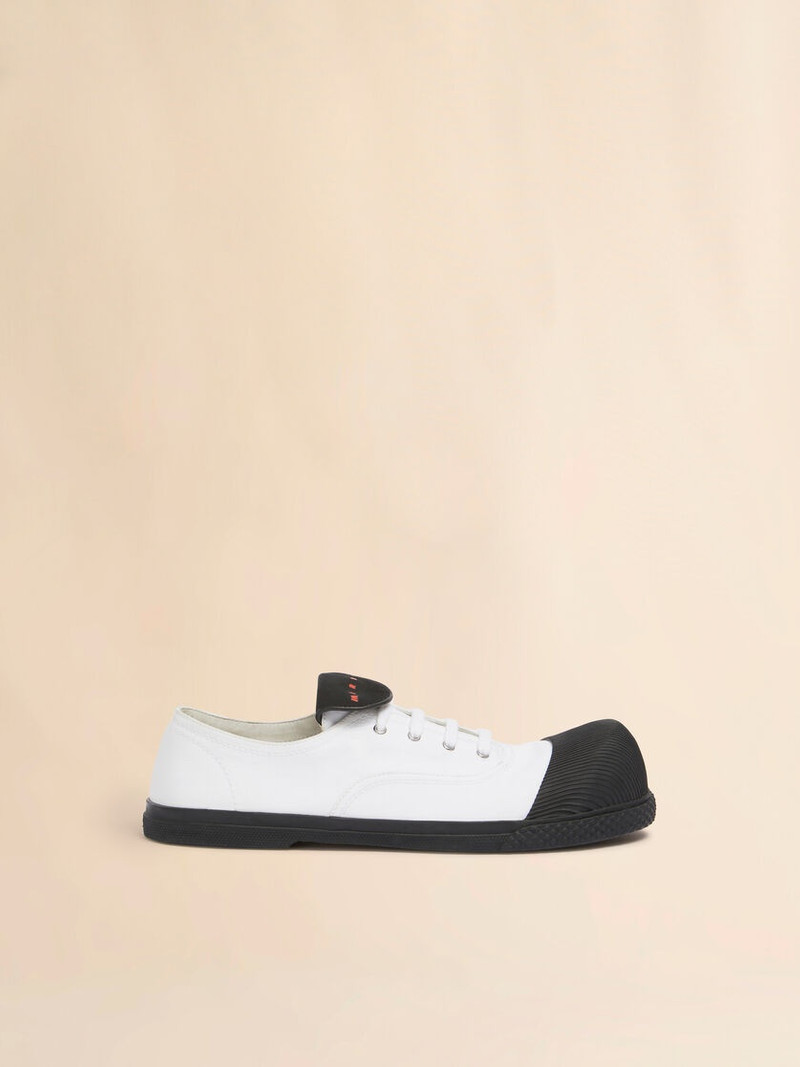 WHITE CANVAS NEW WAVE SNEAKER 1