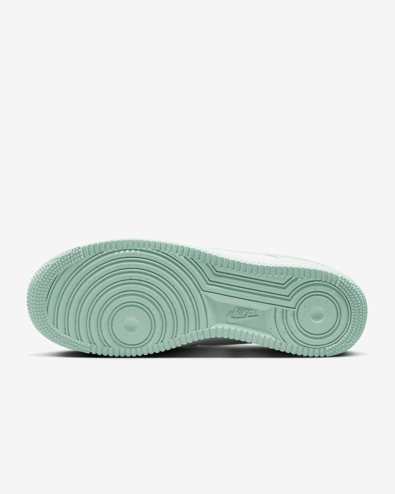 Nike Nike Air Force 1 '07 Men's Shoes outlook