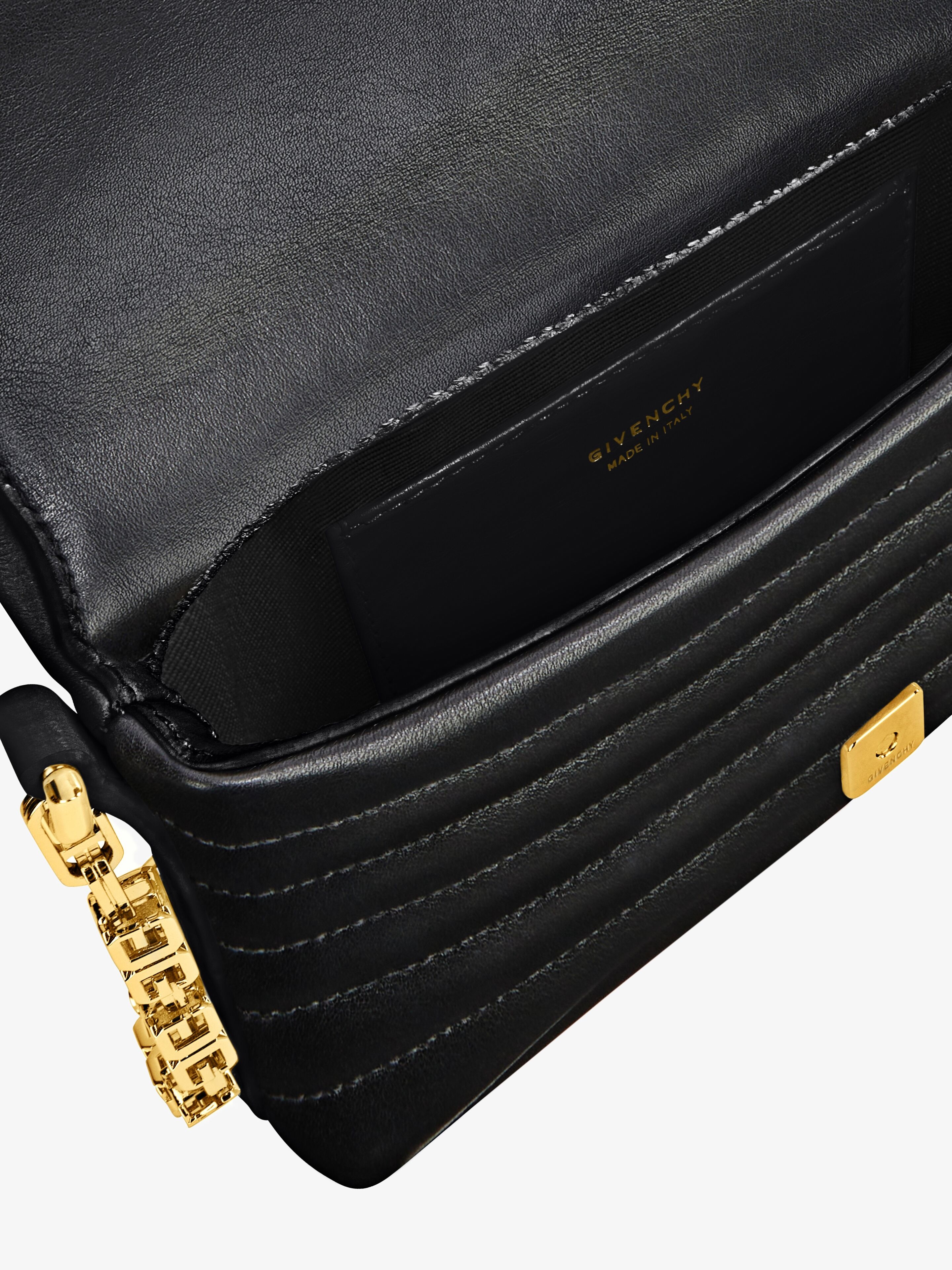 【GIVENCHY】24SS 4Gソフト バッグ マイクロ キルティングレザー Givenchy MICRO 4G SOFT BAG IN QUILTED LEATHER | REVERSIBLE