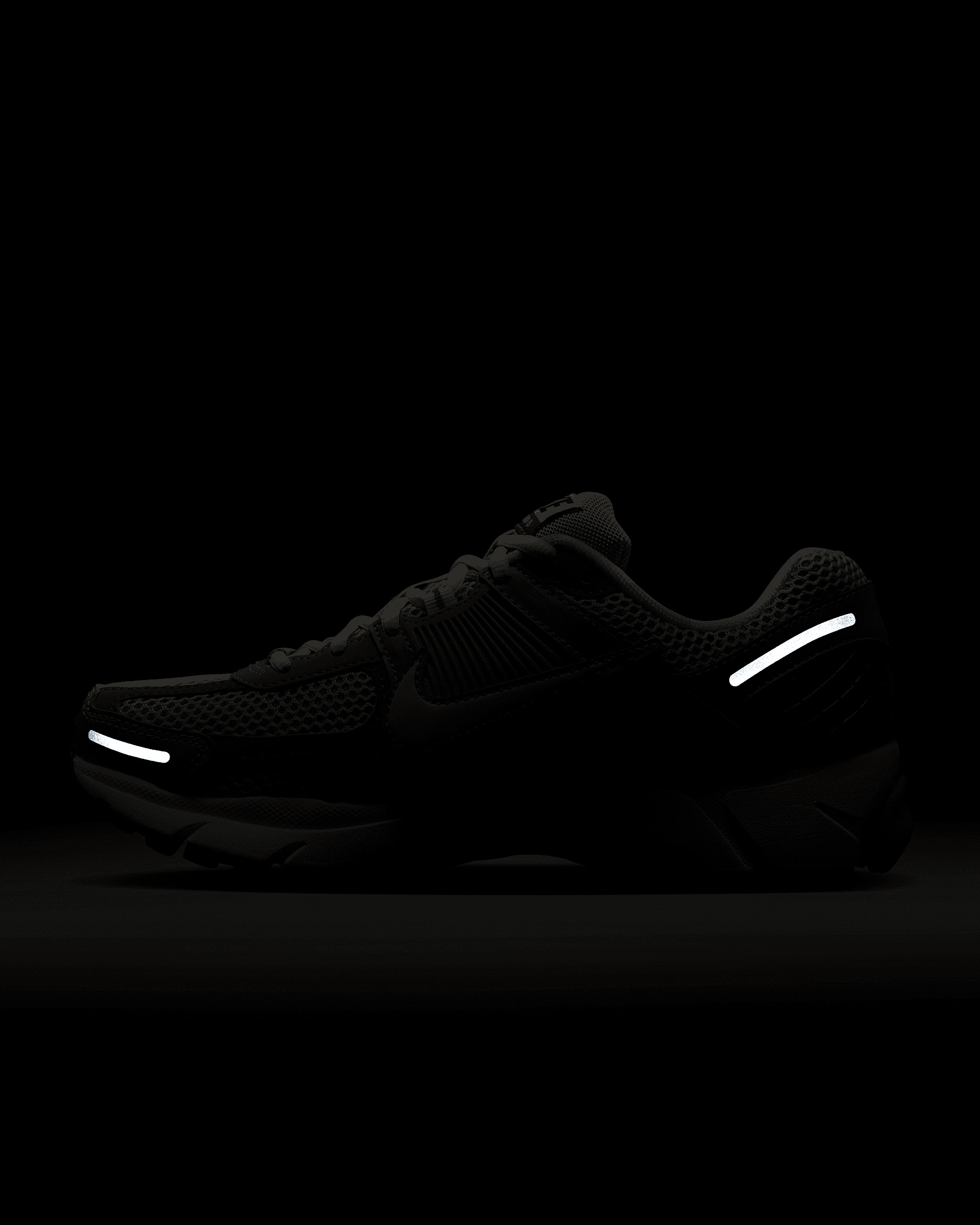 Nike Zoom Vomero 5 Women's Shoes - 12
