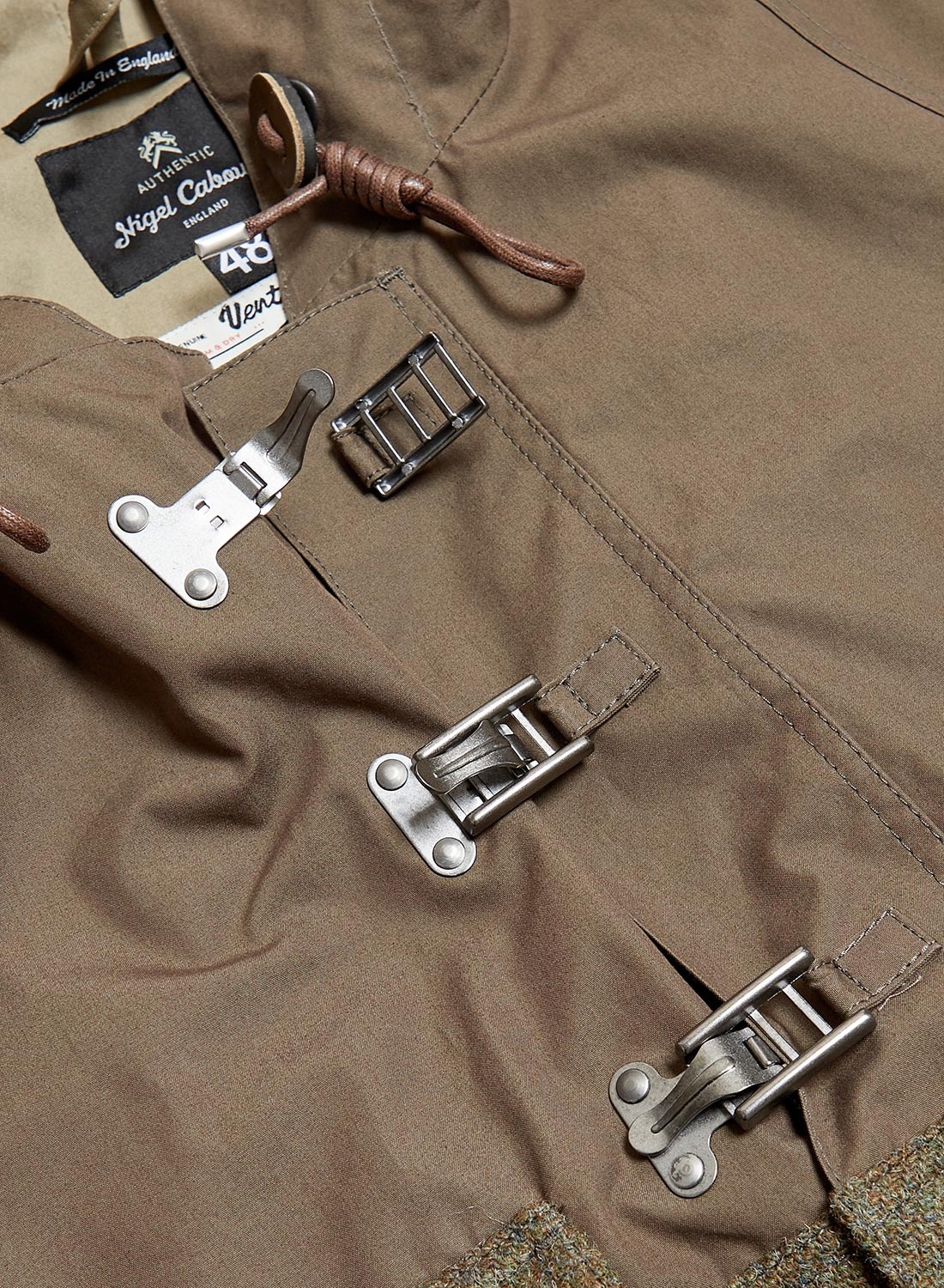 Classic Cameraman in Army Ventile - 11