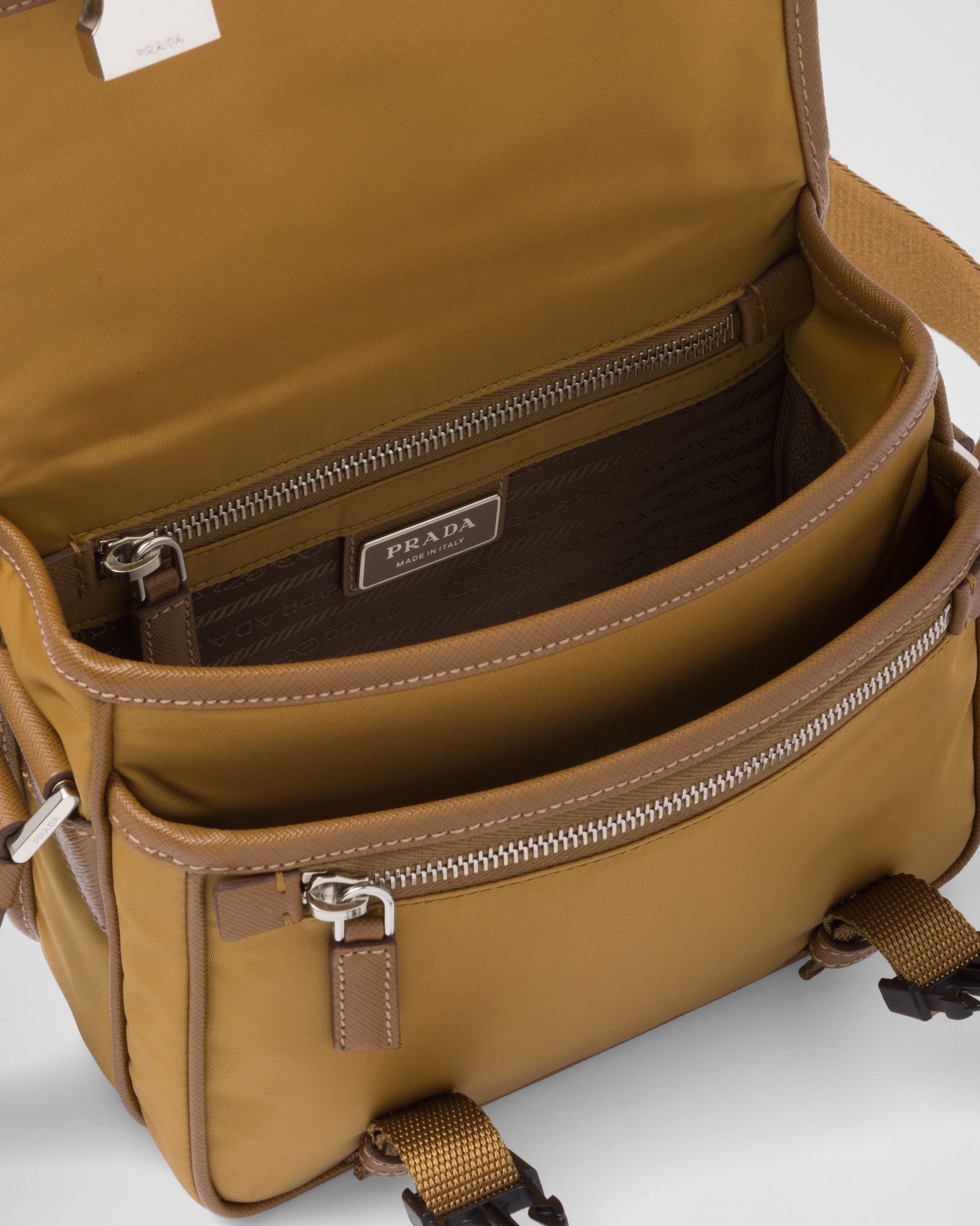 Re-Nylon and Saffiano leather shoulder bag - 5