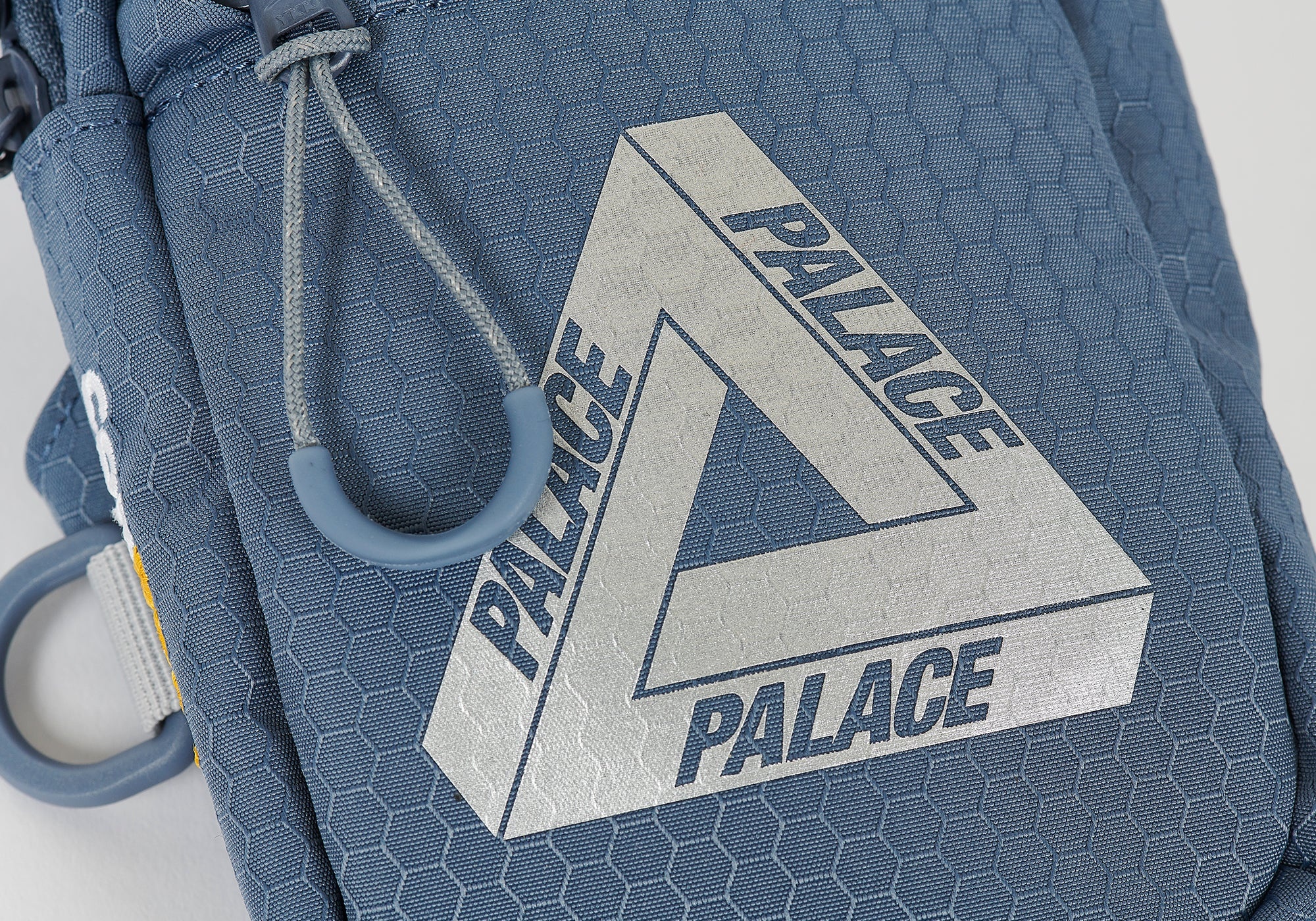 PALACE CORDURA ECO HEX RIPSTOP SHOT BAG SLATE GREY | REVERSIBLE