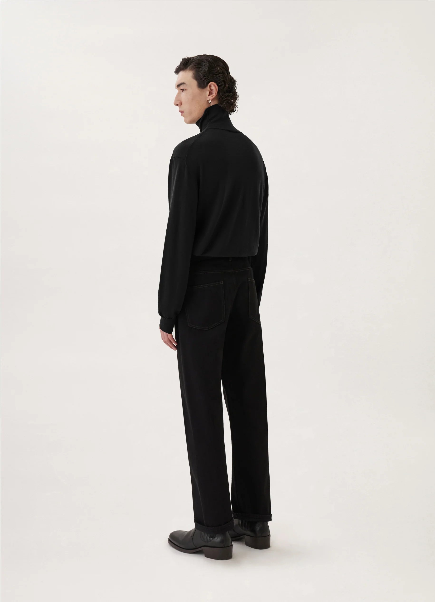 SEAMLESS JEANS
BLACK DENIM - 3
