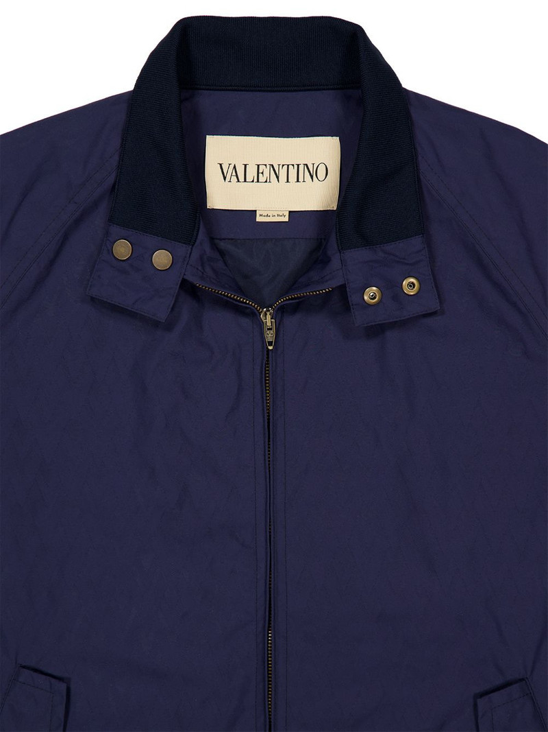 zip-up bomber jacket 3