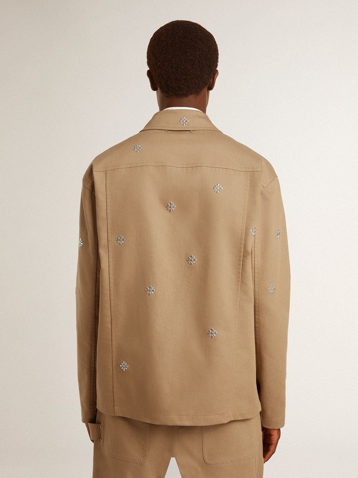 Men's beige jacket with floral embroidery and full zip - 4
