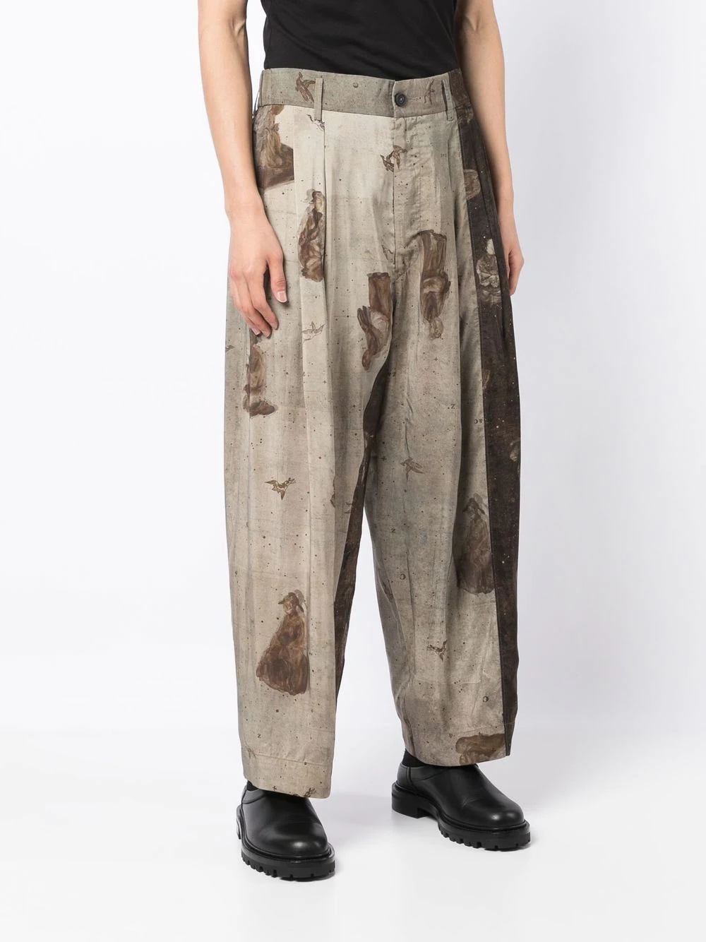 graphic-print tapered trousers - 3