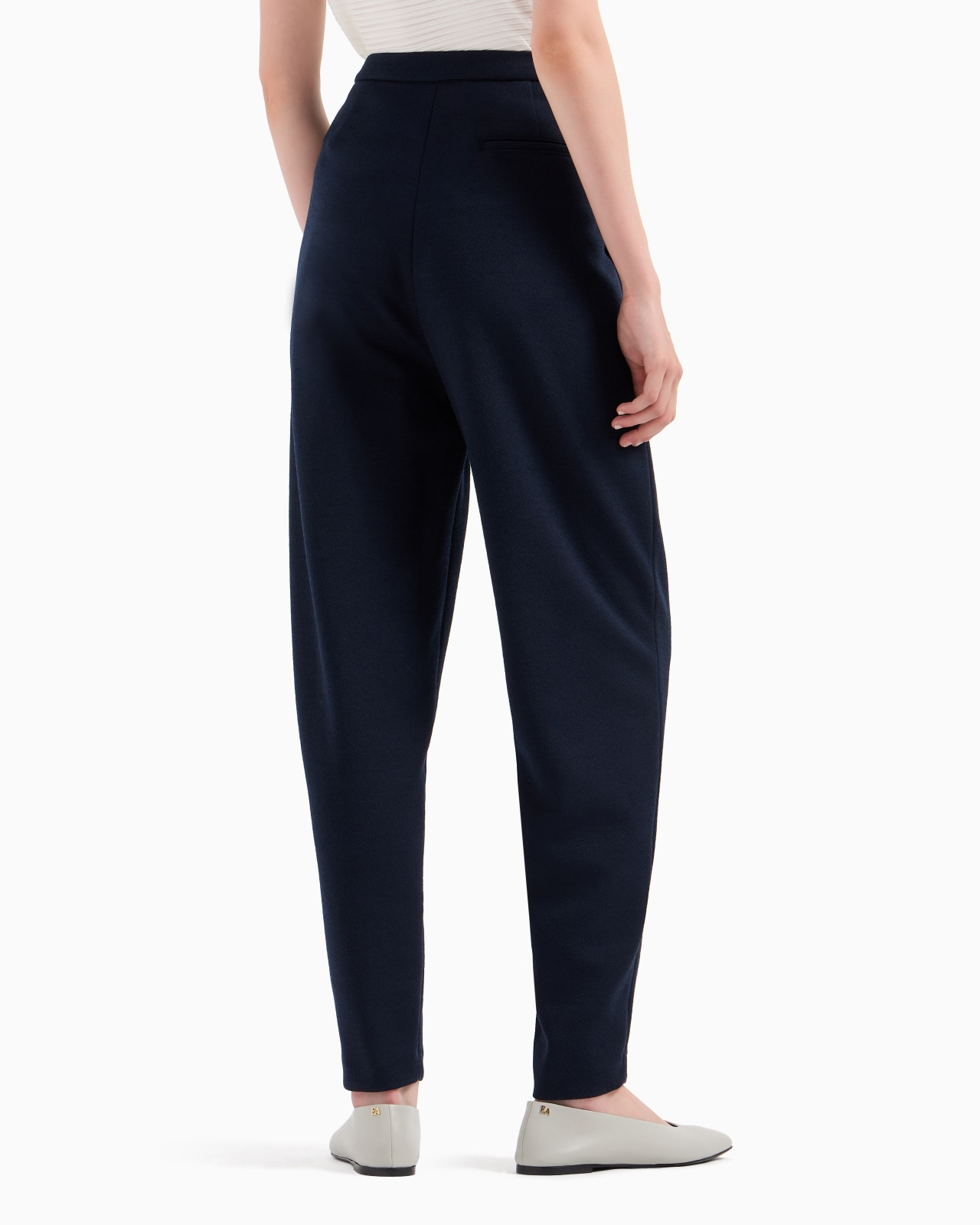 Oval-leg trousers in textured jersey with an off-centre fastening - 3