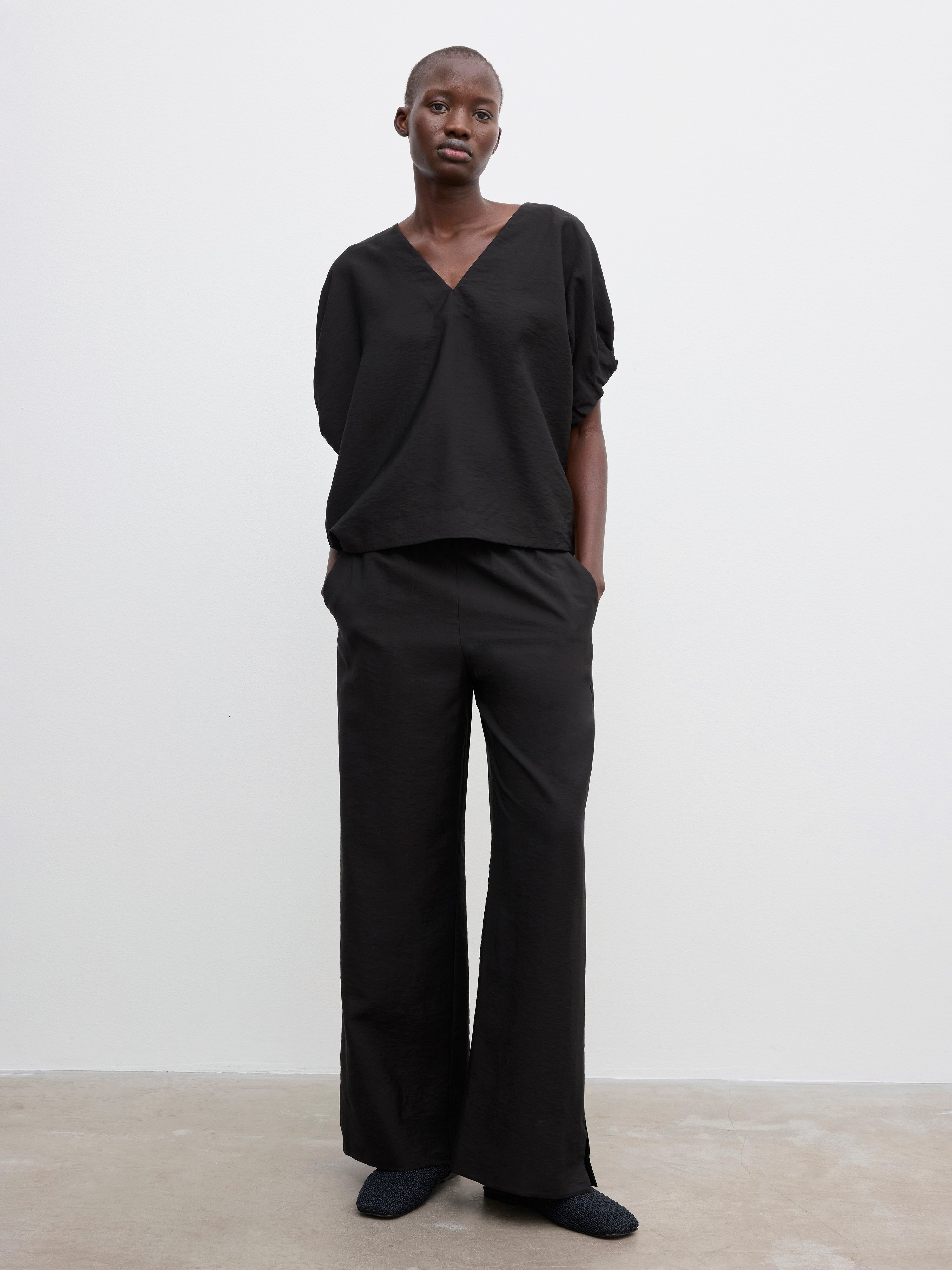 Rouched v-neck top - 3