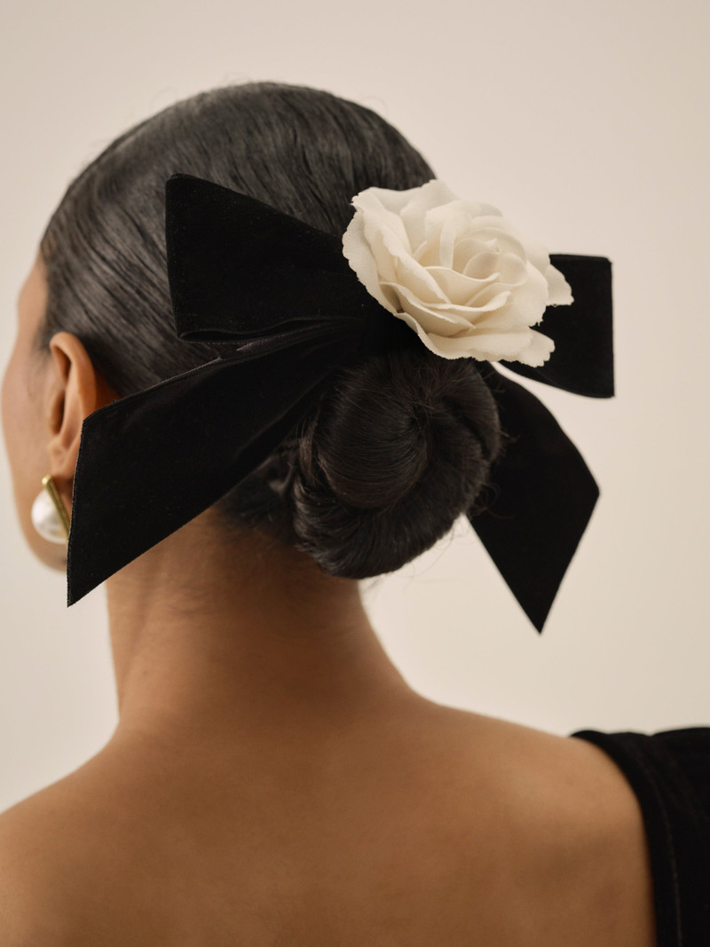 Mindy Rose Velvet Ribbon Bow 1