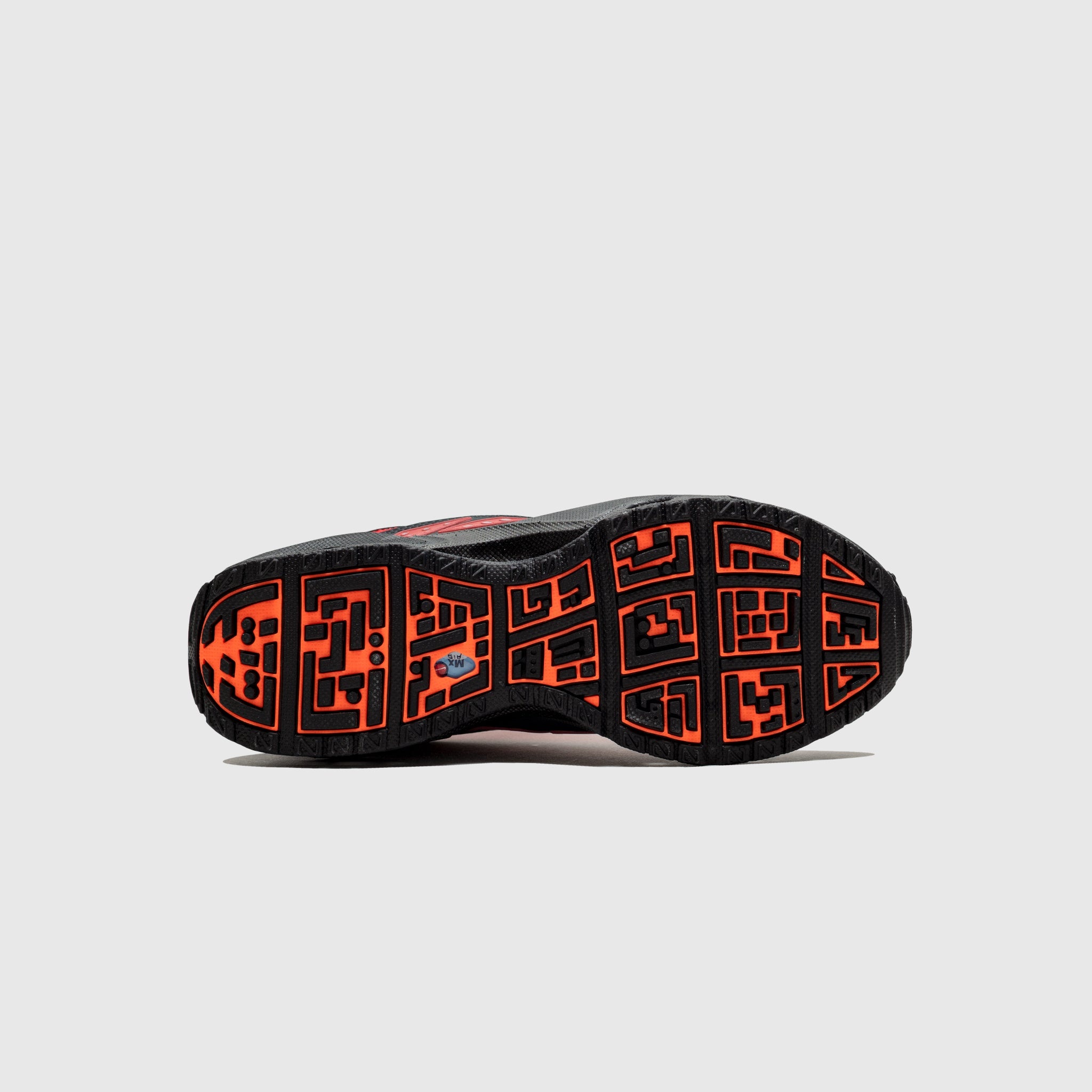 WMNS AIR MAX SUNDER GTX "HYPER CRIMSON" - 6