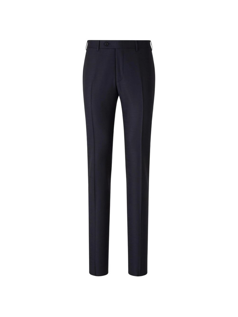 singe-breasted suit 3