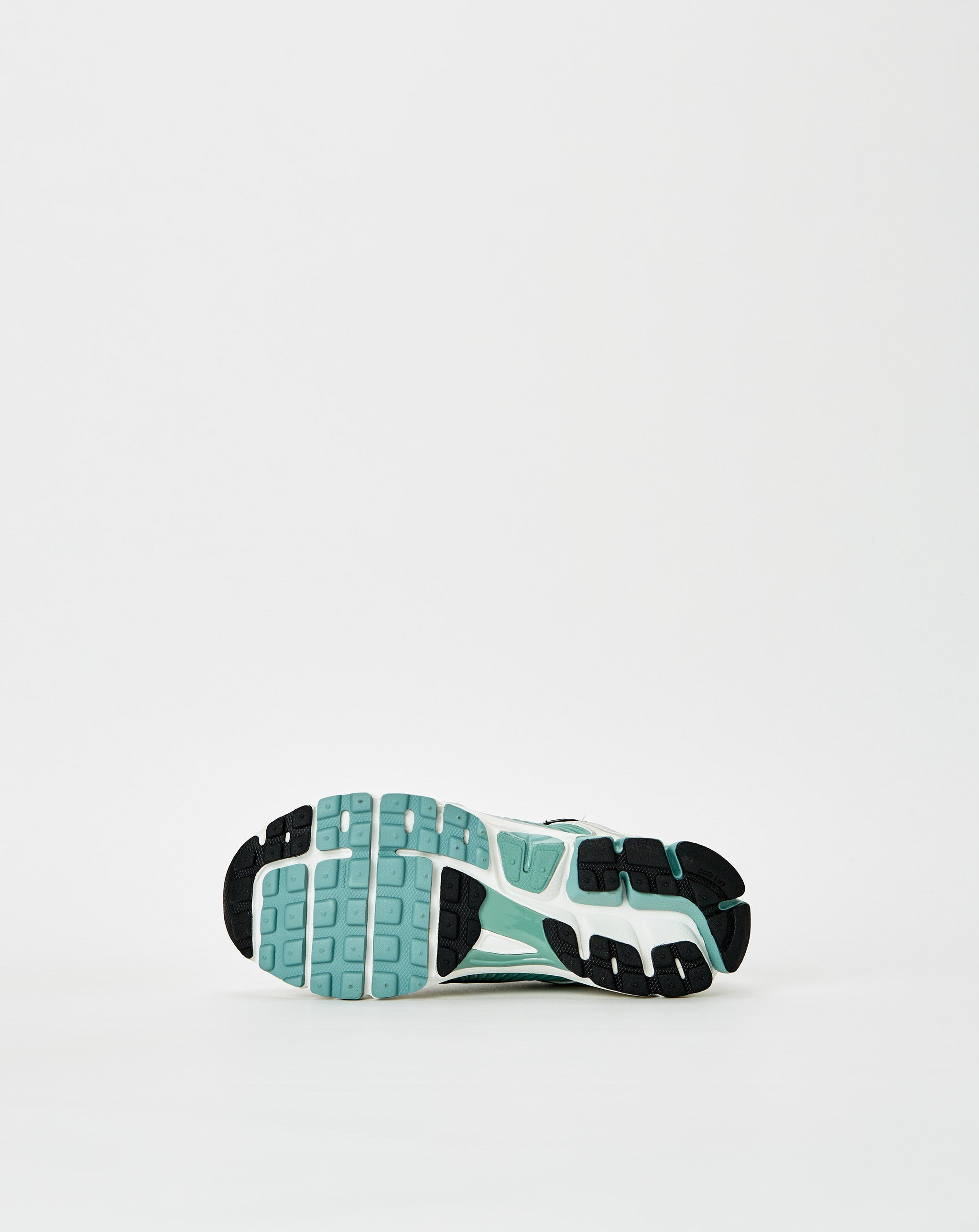 Women's Zoom Vomero 5 - 5