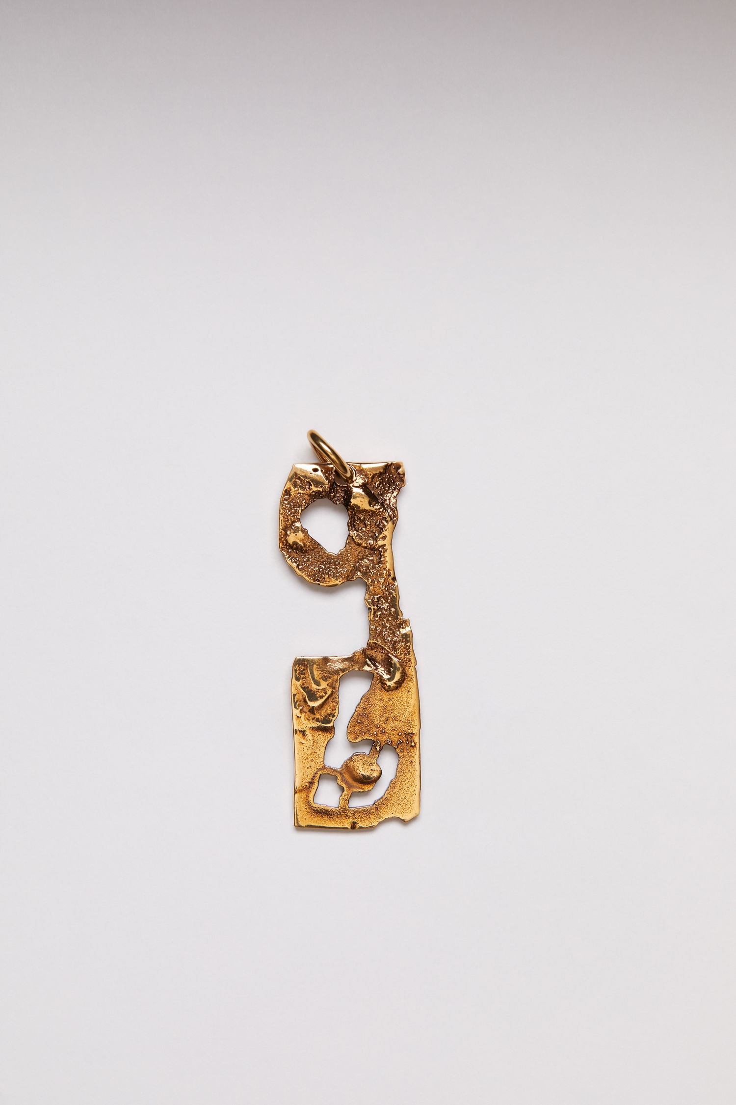 P pendant gold - 2