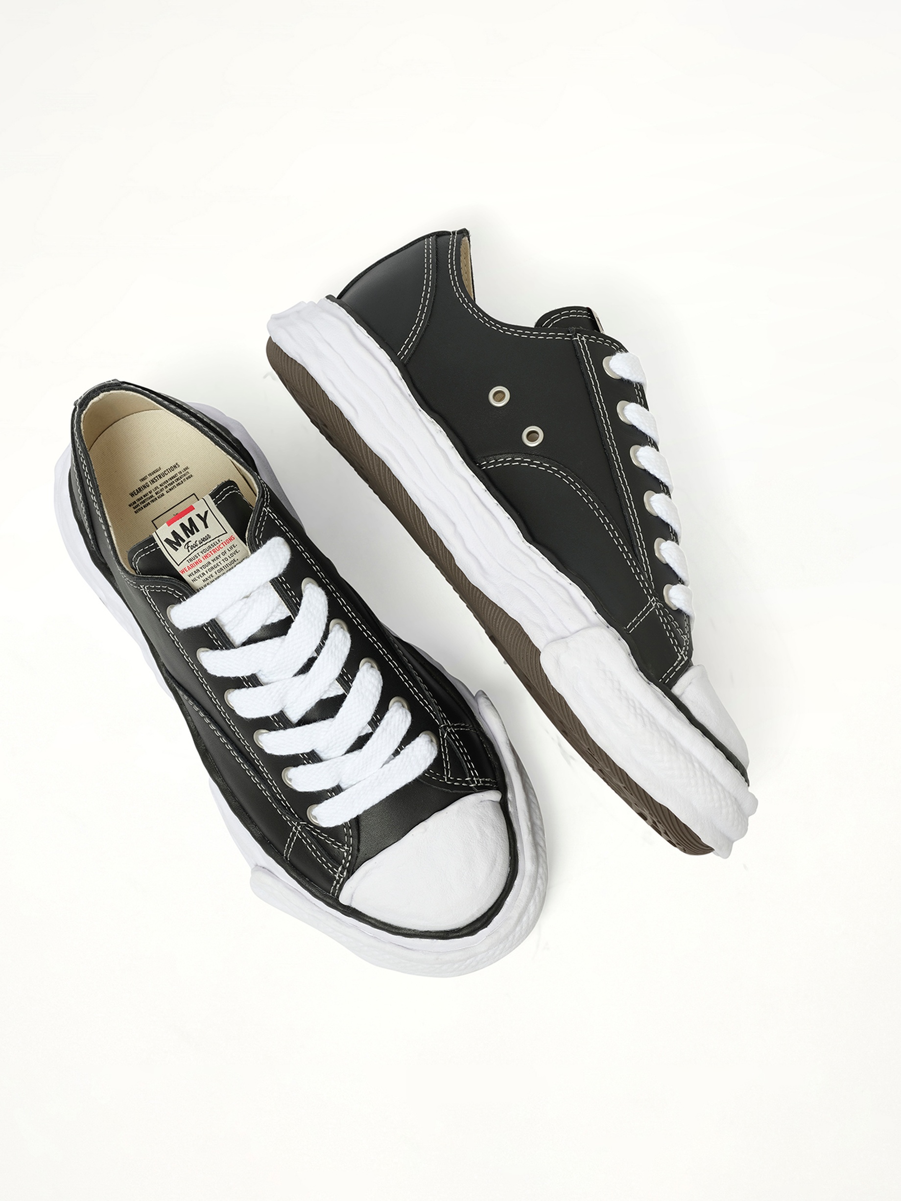 Peterson 23 OG Low Leather Sneaker in Black/White - 3