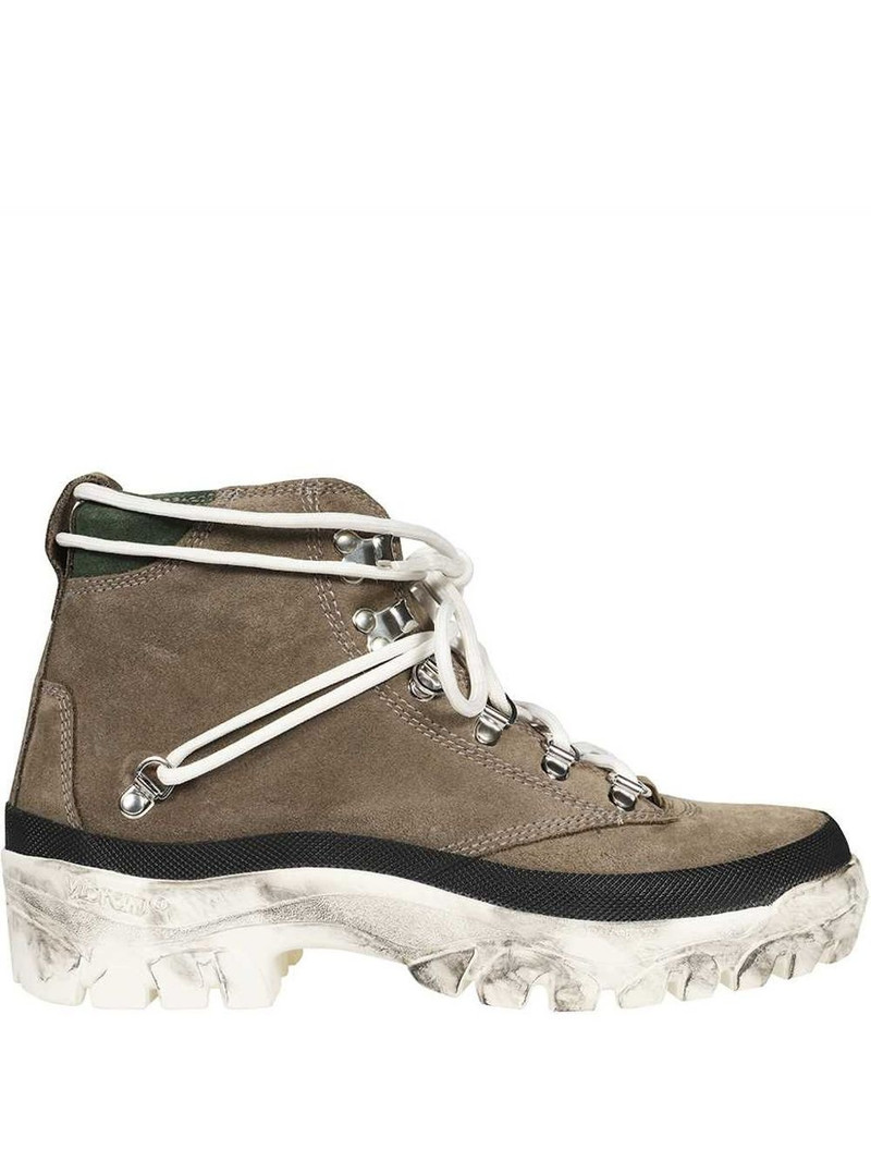 lace-up boots 1