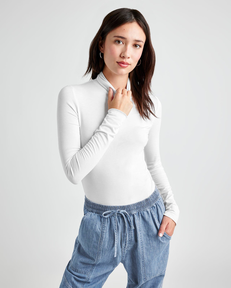 Splendid Bamboo Blend Long Sleeve Turtleneck outlook
